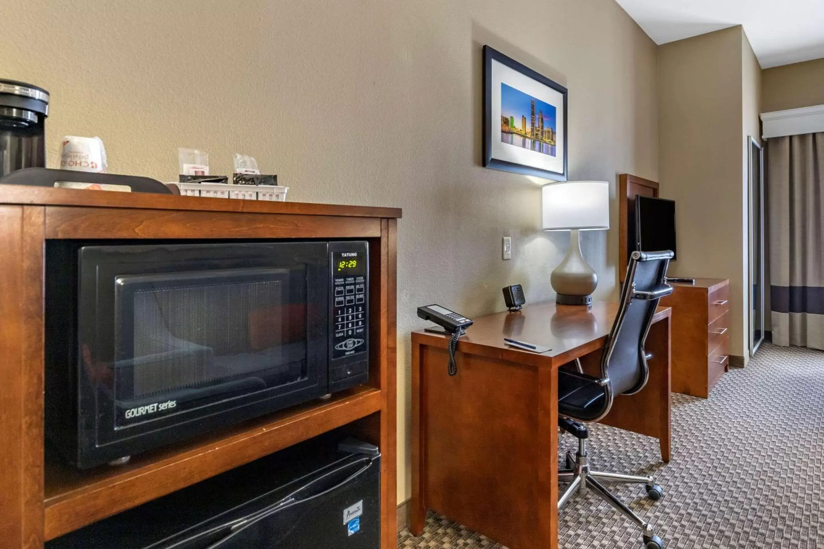 Photo of the whole room, TV/Entertainment Center in Comfort Suites Near Texas A&M Corpus Christi