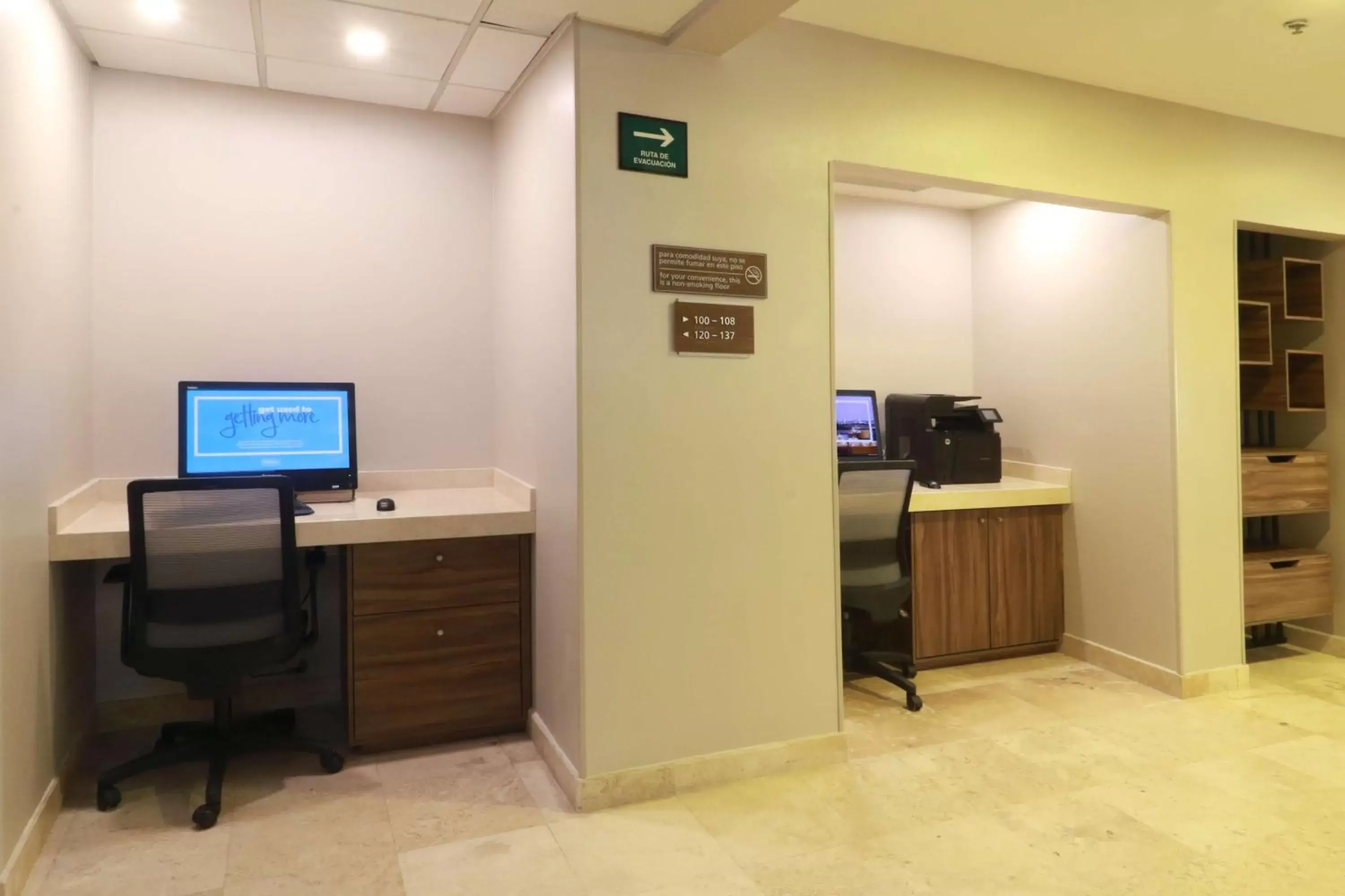 Business facilities, Business Area/Conference Room in Hampton by Hilton Chihuahua