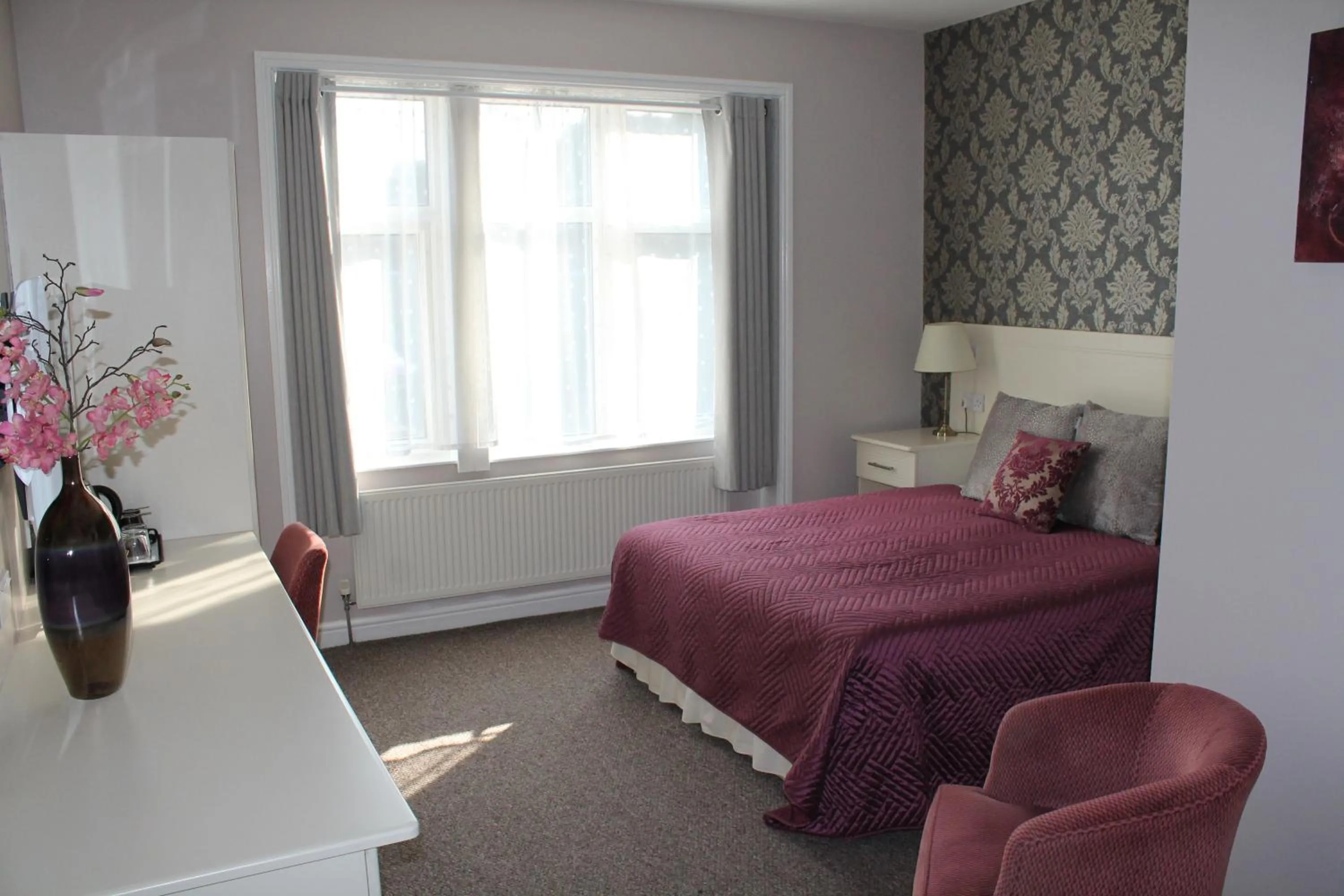 Bedroom, Bed in The Abbey House Hotel
