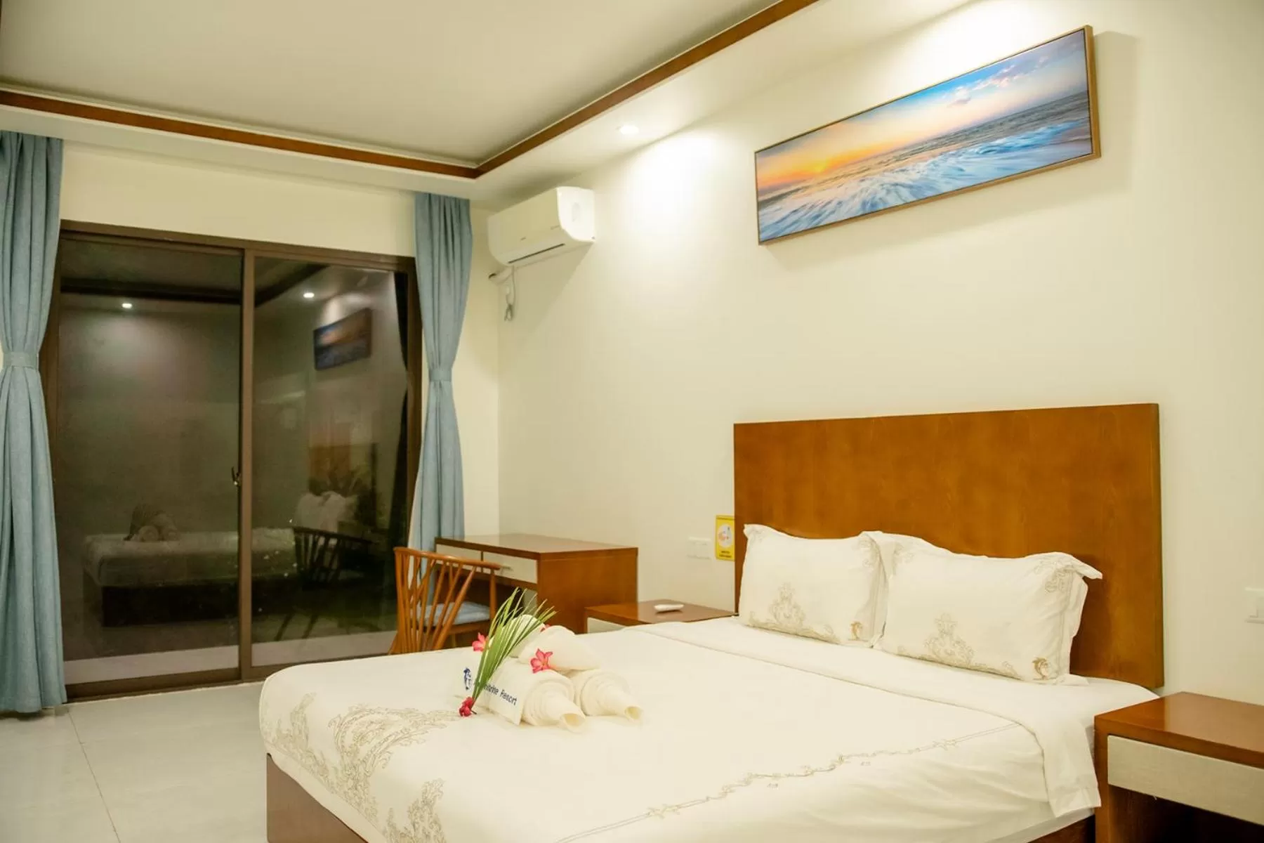 Bedroom, Bed in Amphitrite Resort