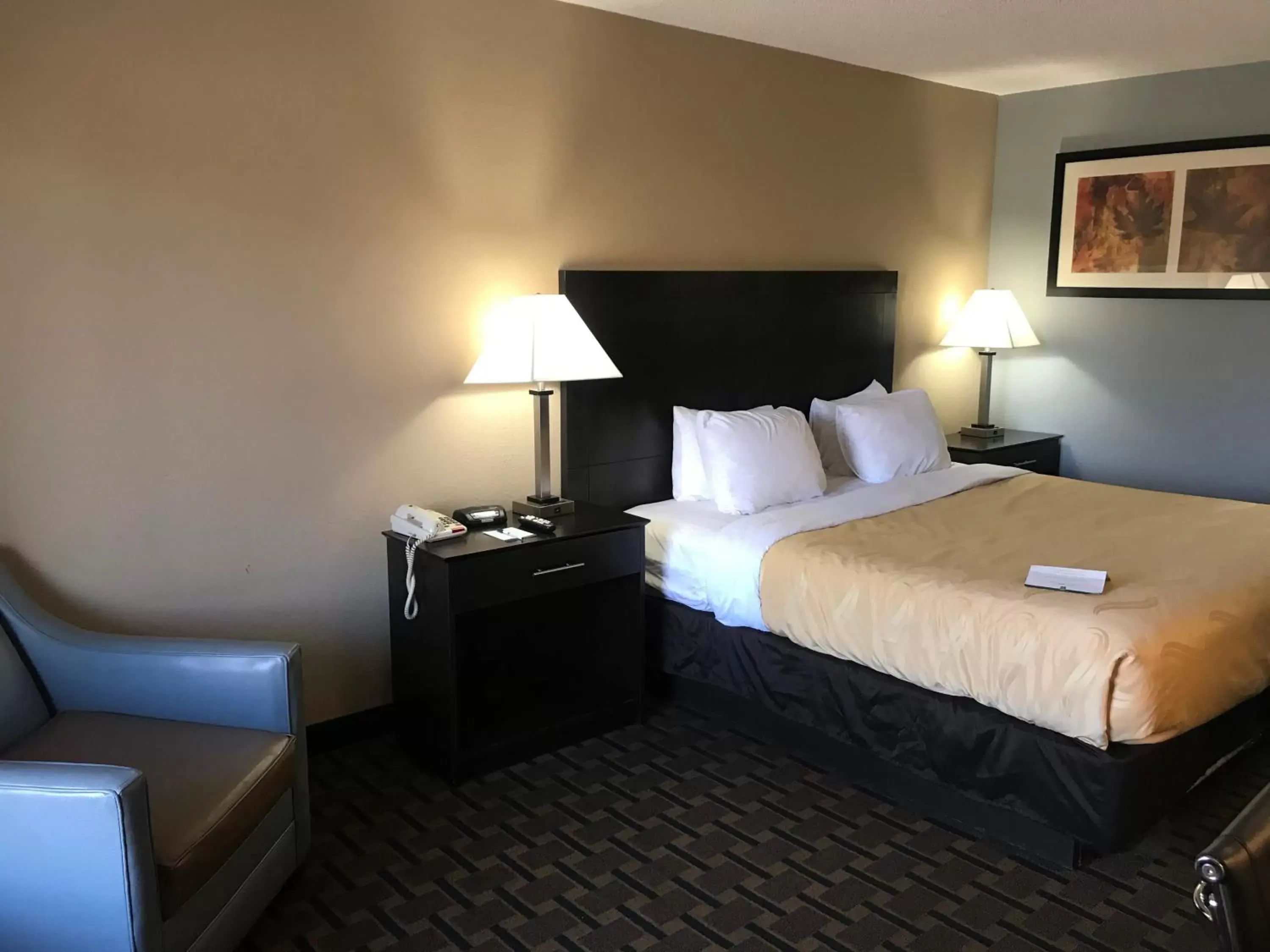 King Room - Non-Smoking in Quality Inn Clinton - Laurens I-26