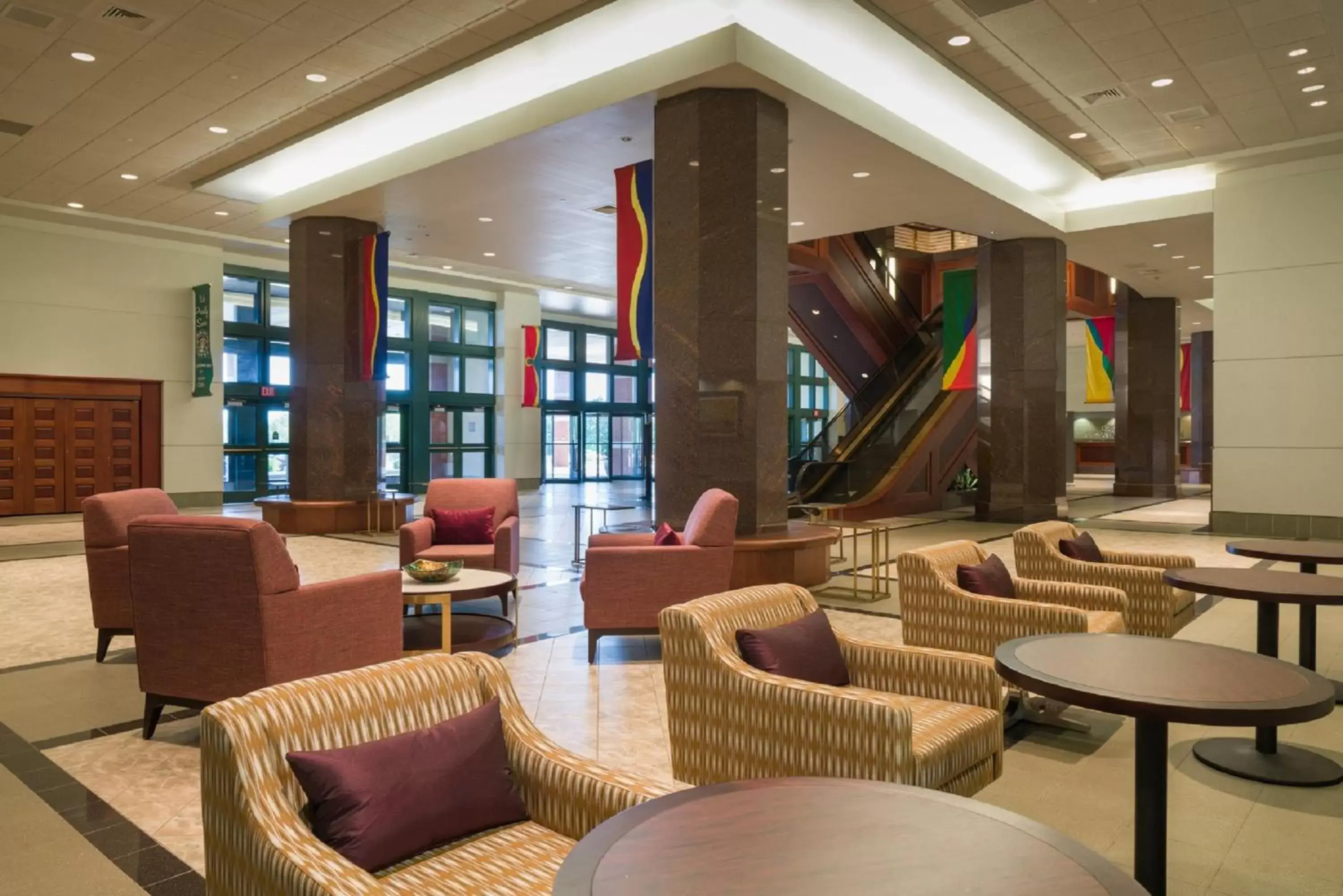 Property building, Lounge/Bar in Crowne Plaza Springfield Convention Center, an IHG Hotel