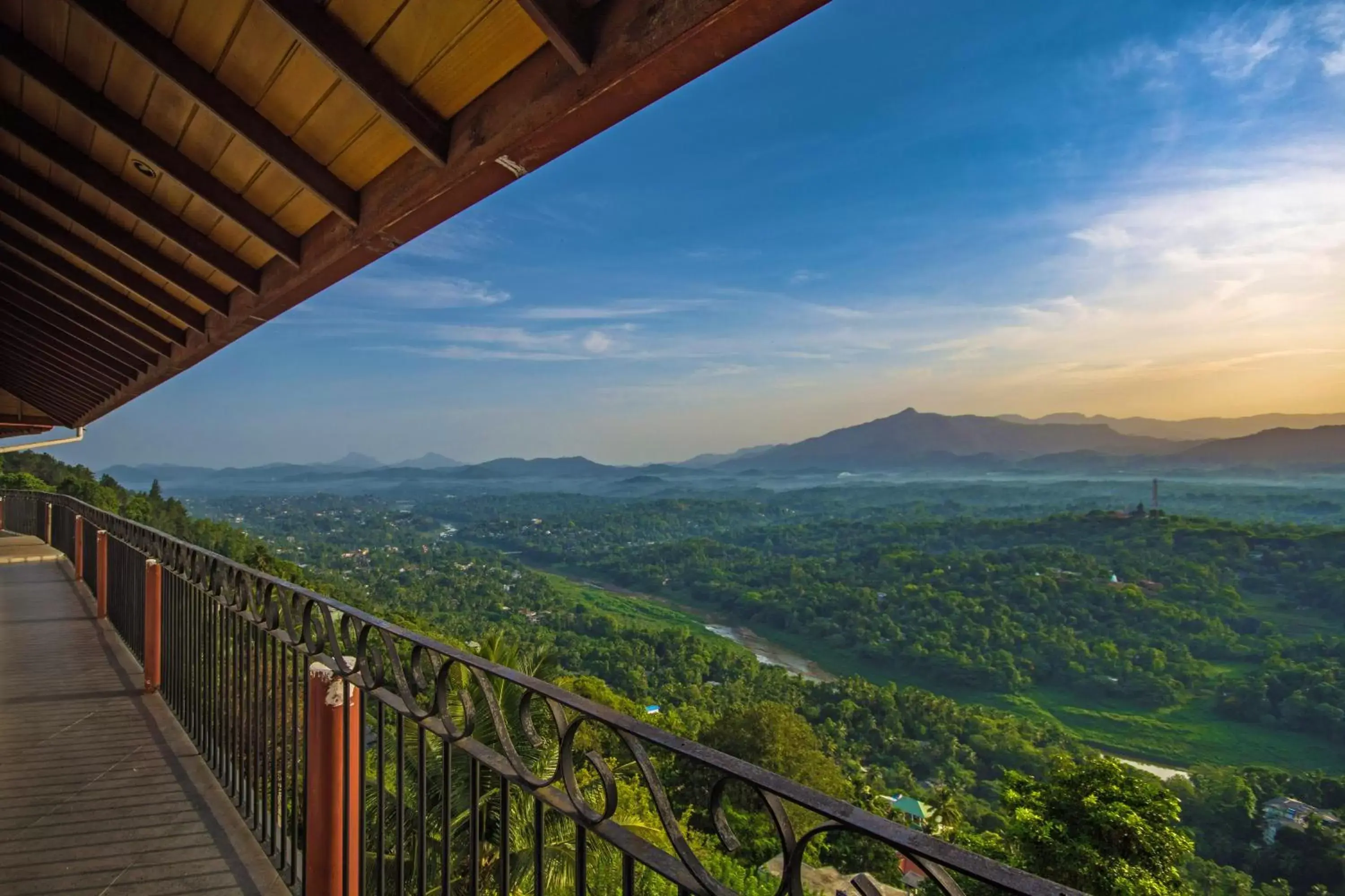 City view, Mountain View in Ceyloni Panorama Resort