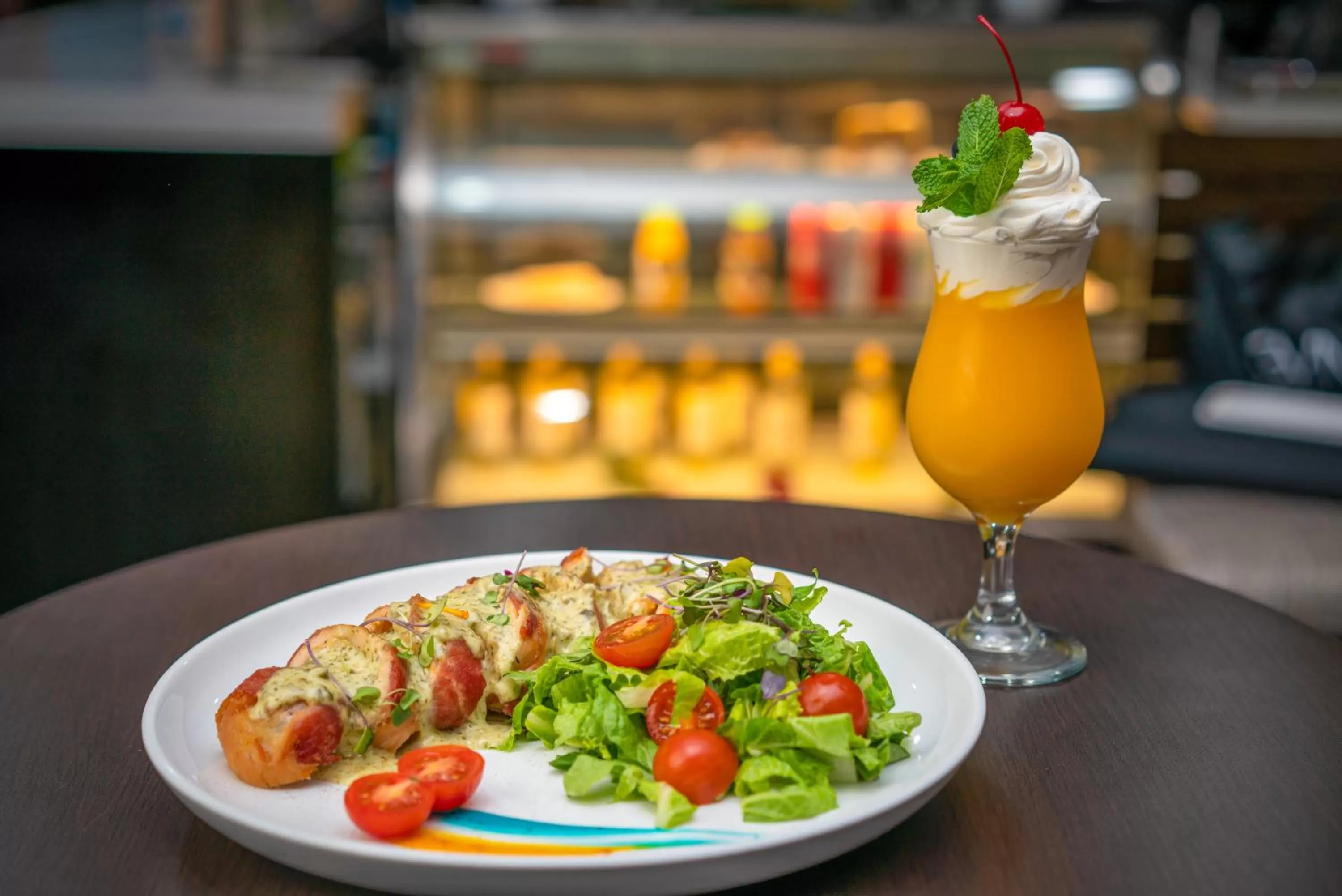 Restaurant/places to eat in Holiday Inn Mayaguez & Tropical Casino by IHG