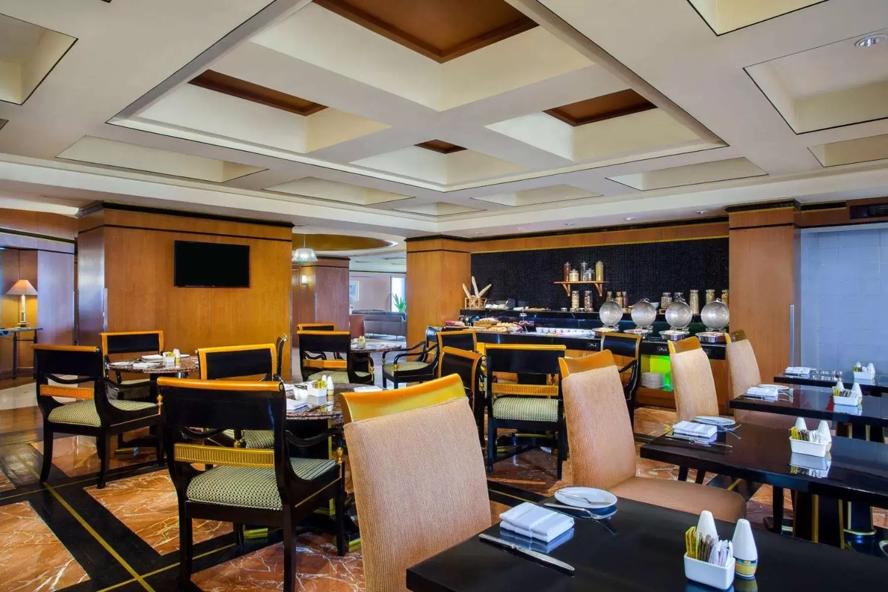 Lounge or bar, Restaurant/Places to Eat in Wyndham Casablanca Jakarta