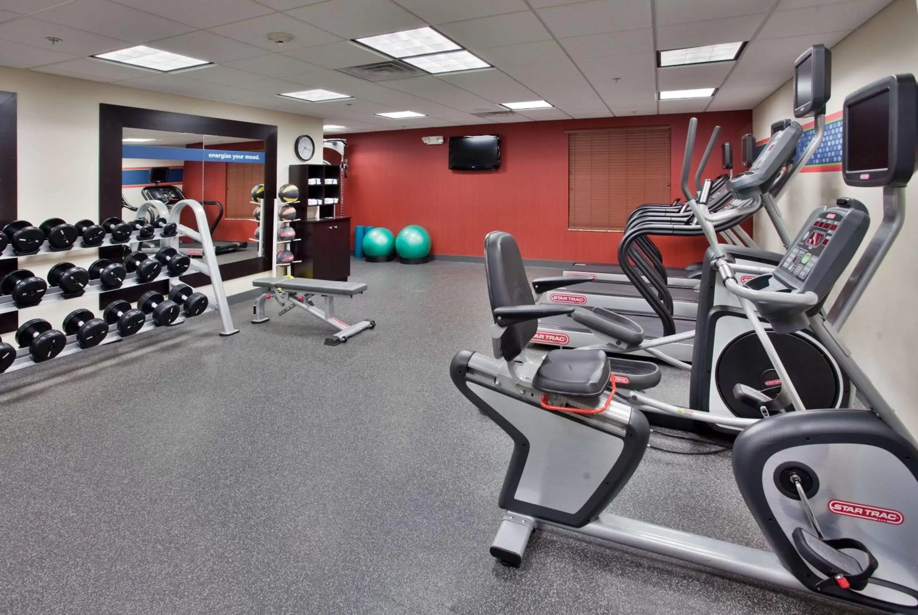 Fitness centre/facilities, Fitness Center/Facilities in Hampton Inn & Suites Aberdeen