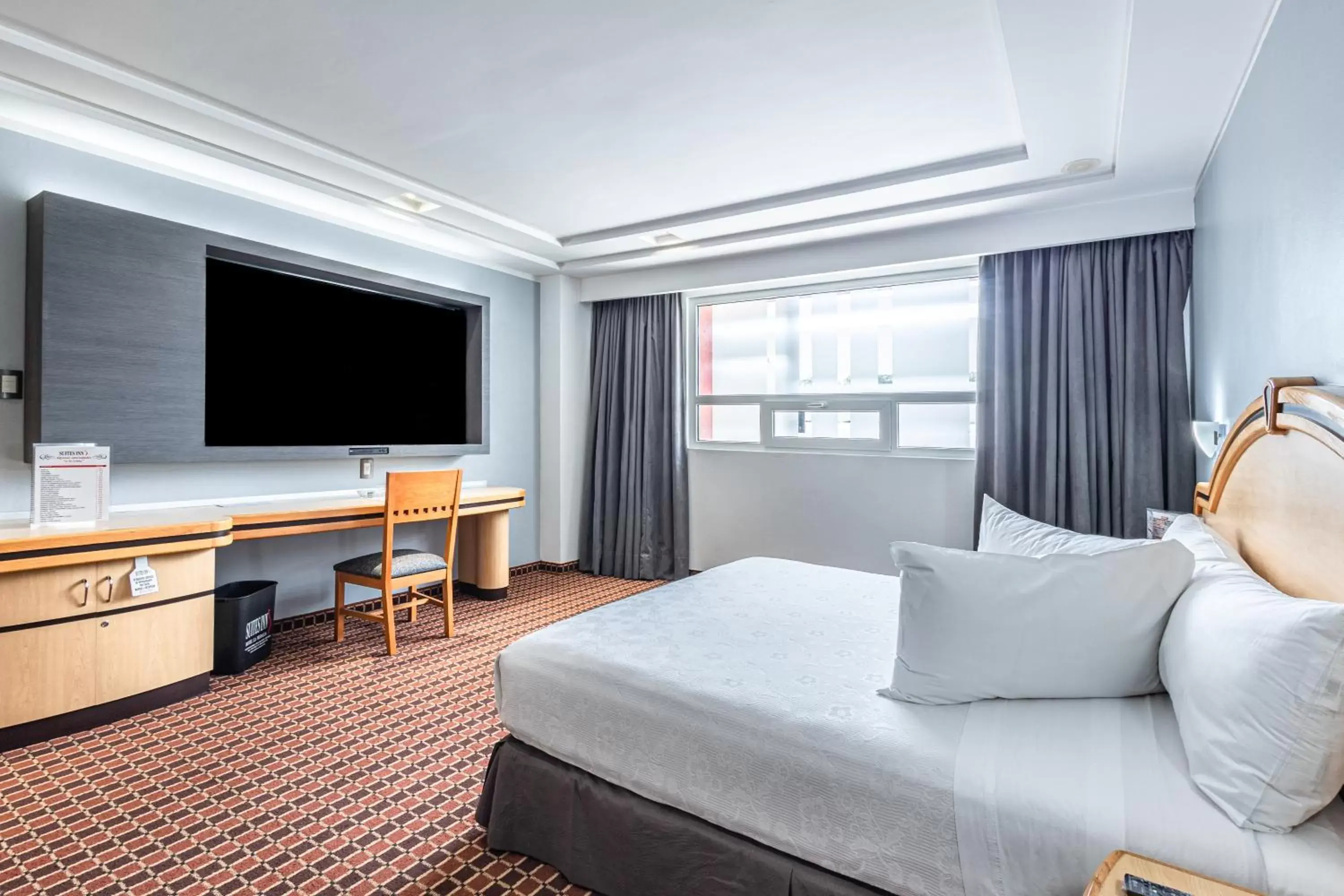 TV and multimedia, Bed in Suites Inn la Muralla Hotel & Spa