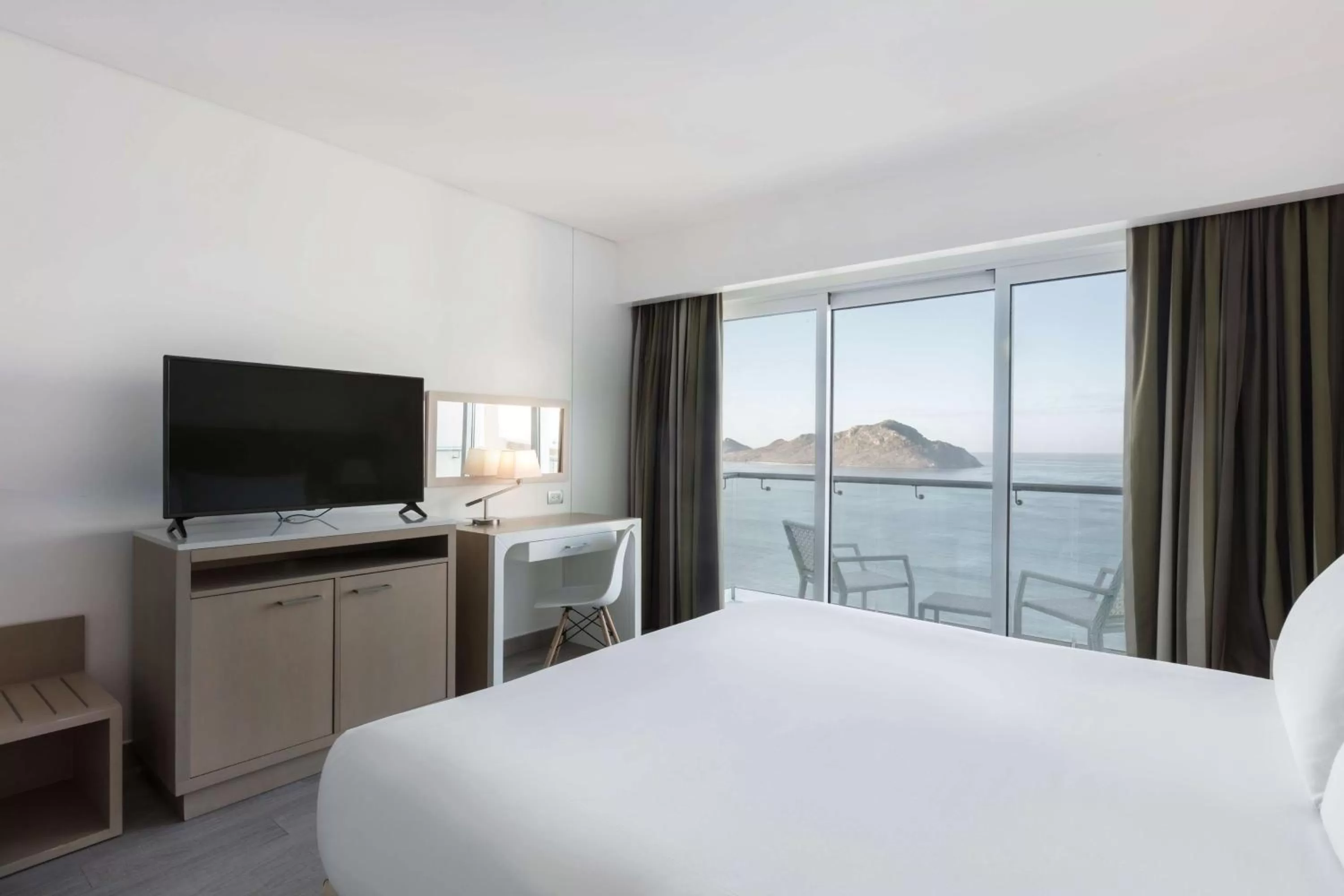 Bed in DoubleTree by Hilton Mazatlan, SIN