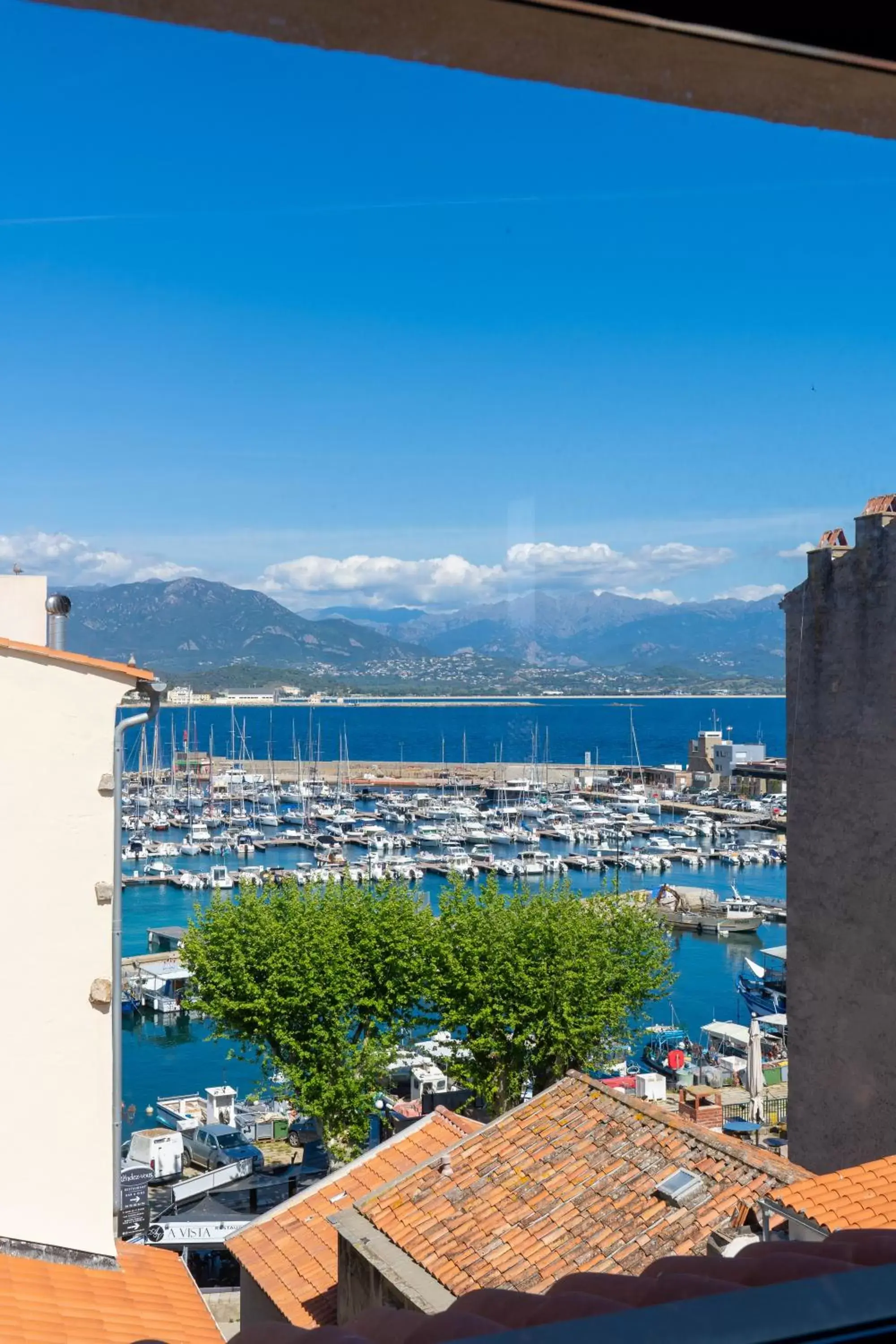 Sea View in Hôtel Palazzu POZZO DI BORGO