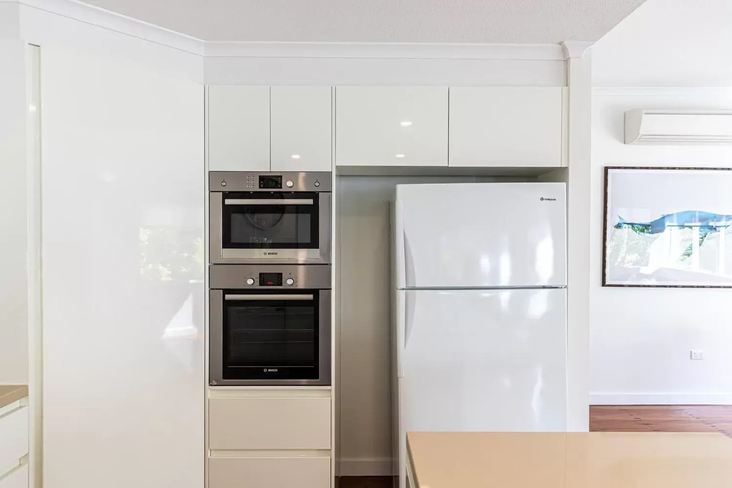 Two-Bedroom Apartment in Beaches Holiday Apartments - Official Onsite Reception & Check In Two-Bedroom Apartment in Beaches Holiday Apartments - Official Onsite Reception & Check In