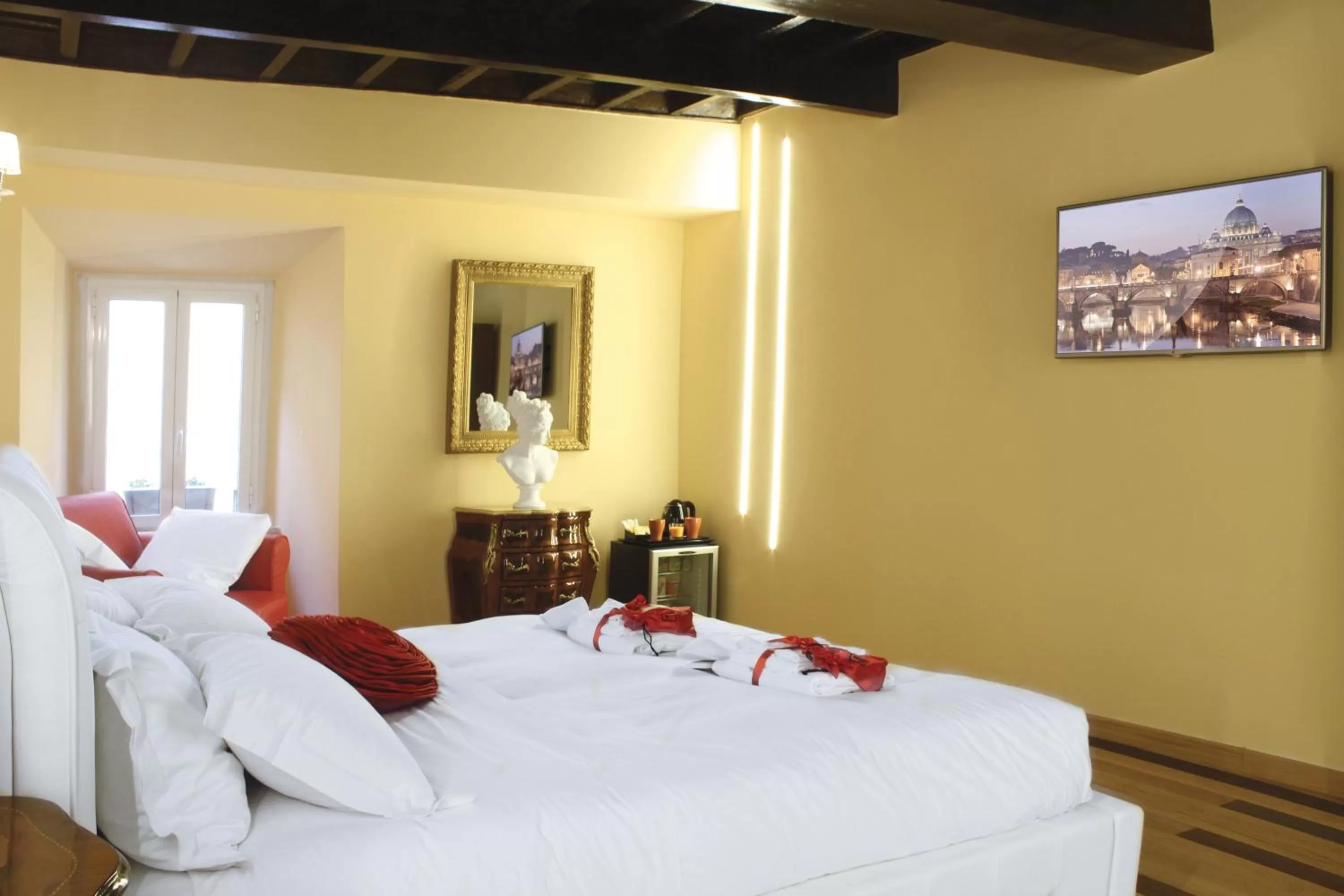 Decorative detail, Bed in Hub Navona