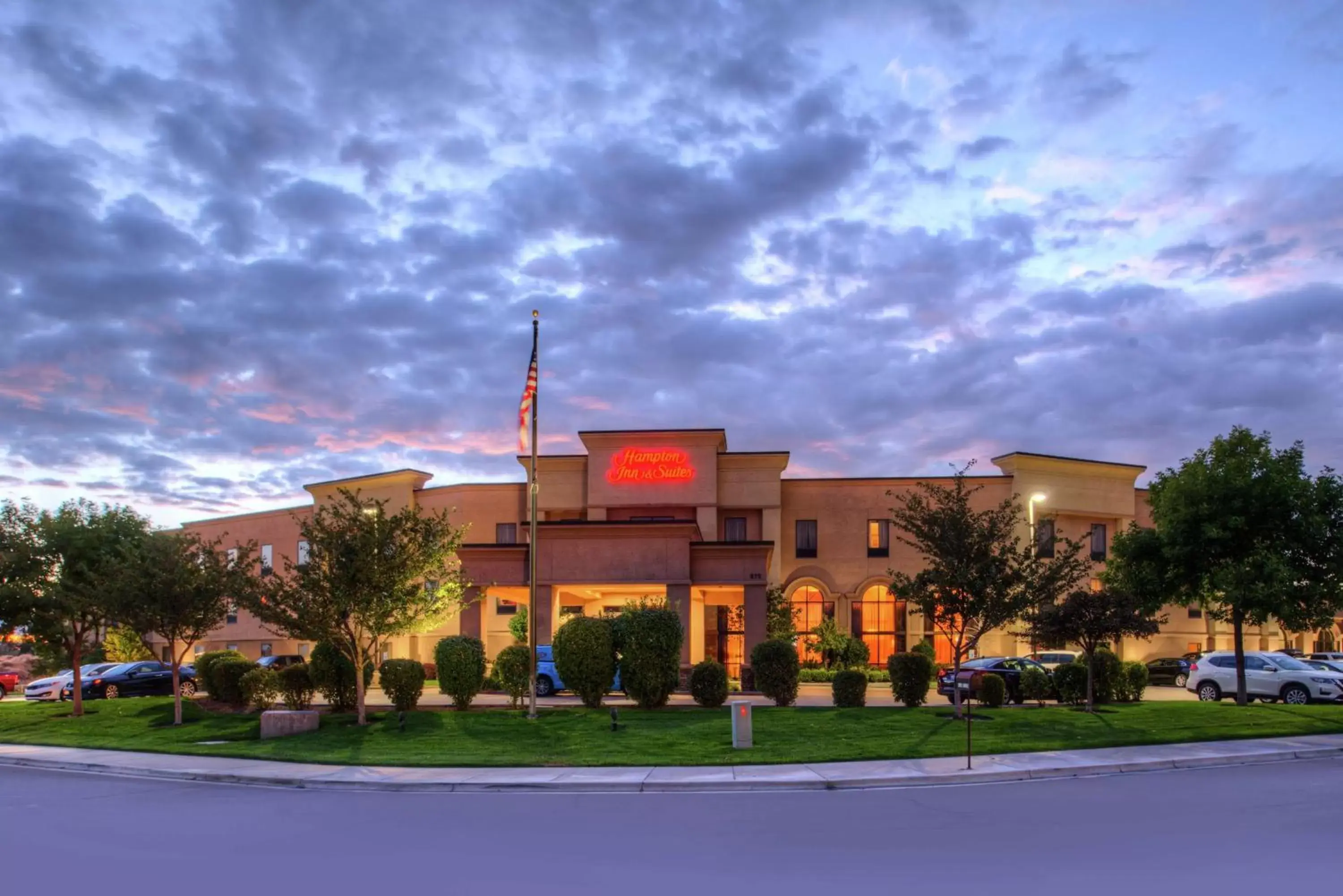 Property Building in Hampton Inn & Suites Boise-Meridian