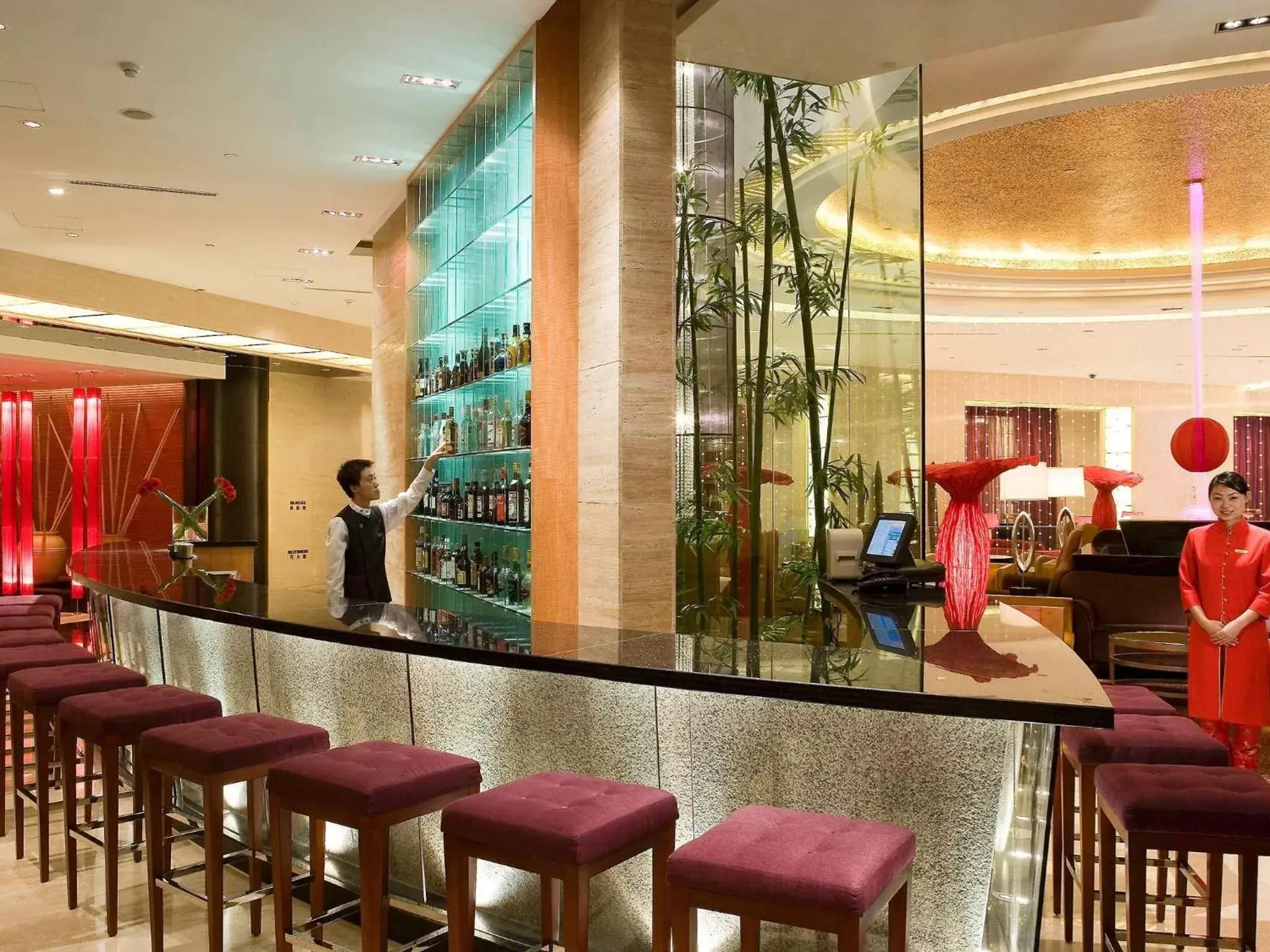 Lounge or bar in Sofitel Xi'an On Renmin Square Lounge or bar in Sofitel Xi'an On Renmin Square