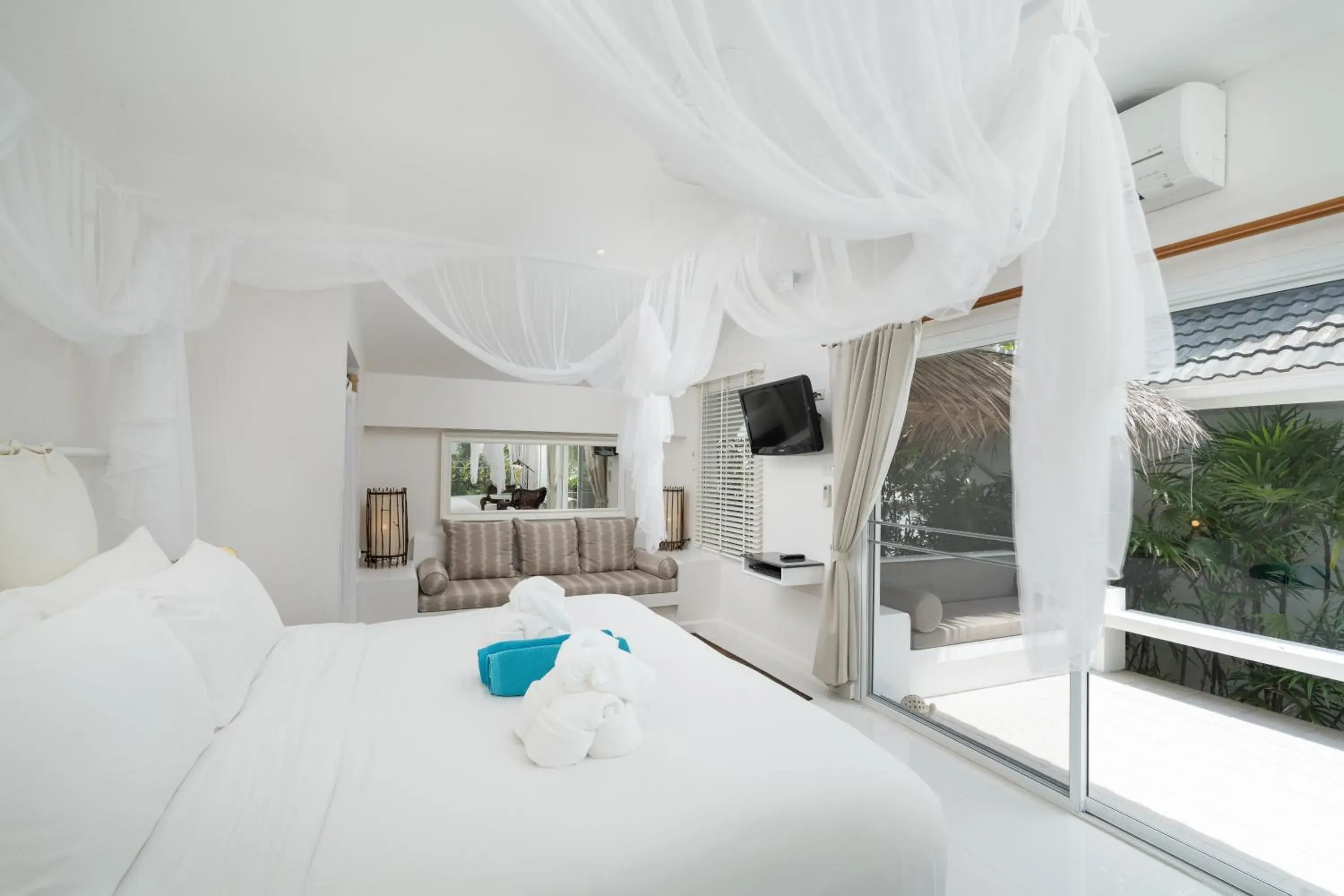 Bedroom in King's Garden Resort - SHA Plus