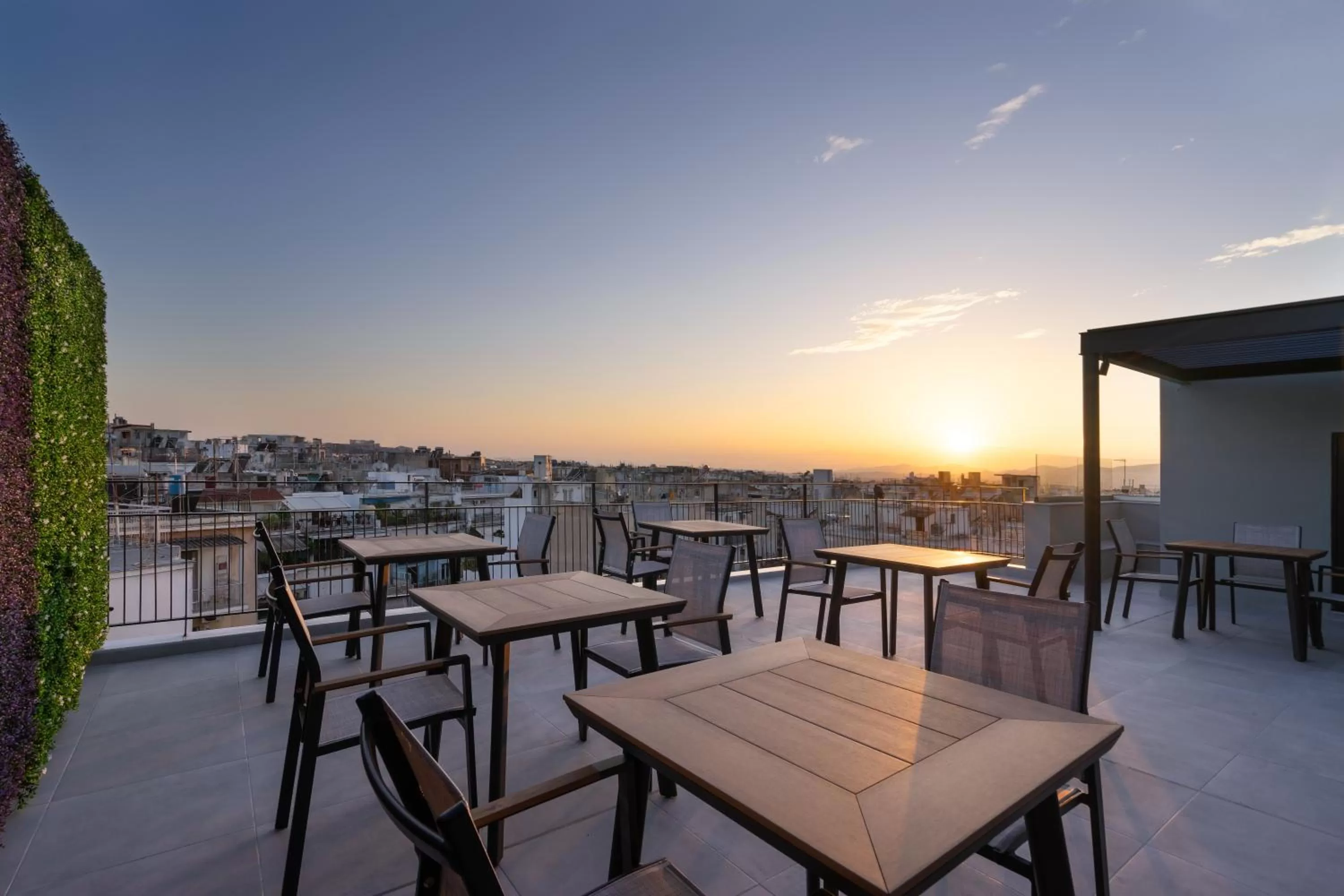 Property building in Hestia - Alexandras 38