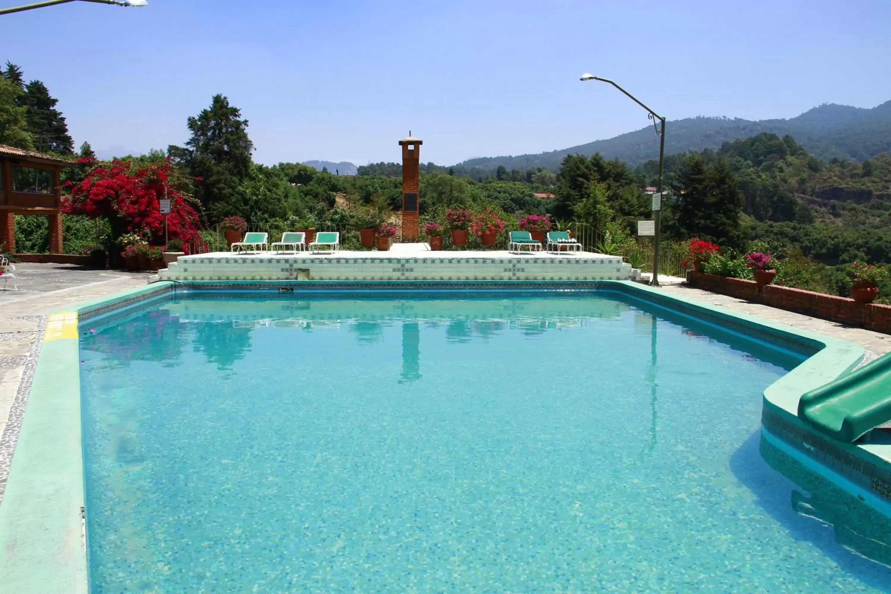 Swimming Pool in Hotel Pie de la Sierra