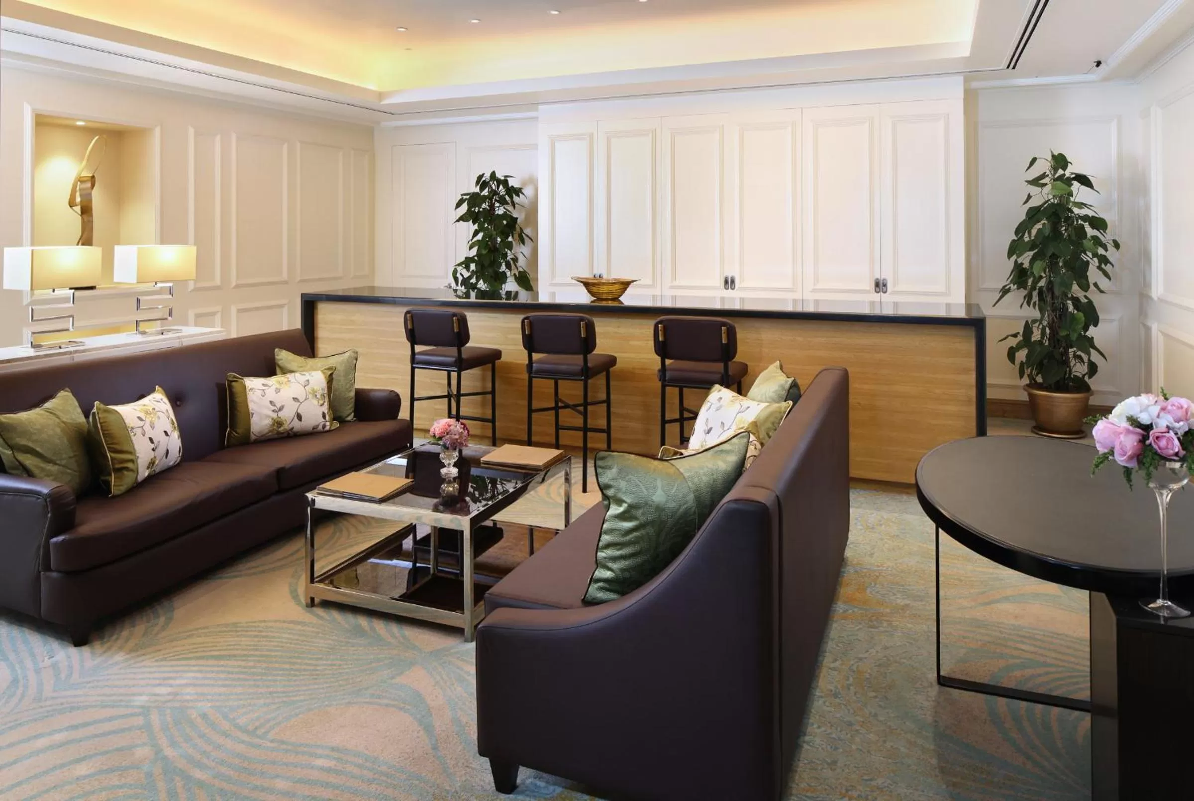 Area and facilities in Diamond Hotel Philippines