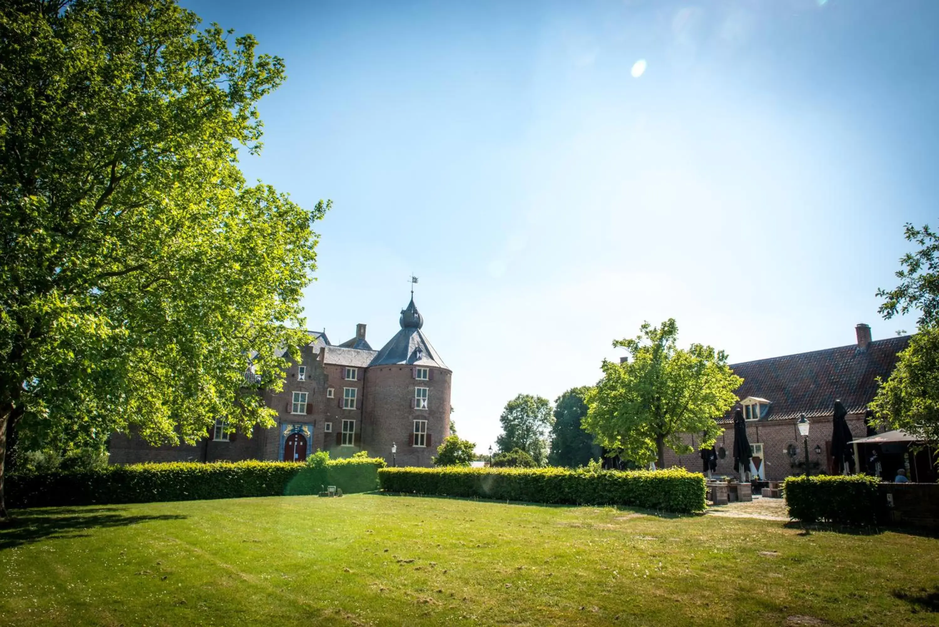 Nearby landmark, Property Building in B&B kasteel Ammersoyen