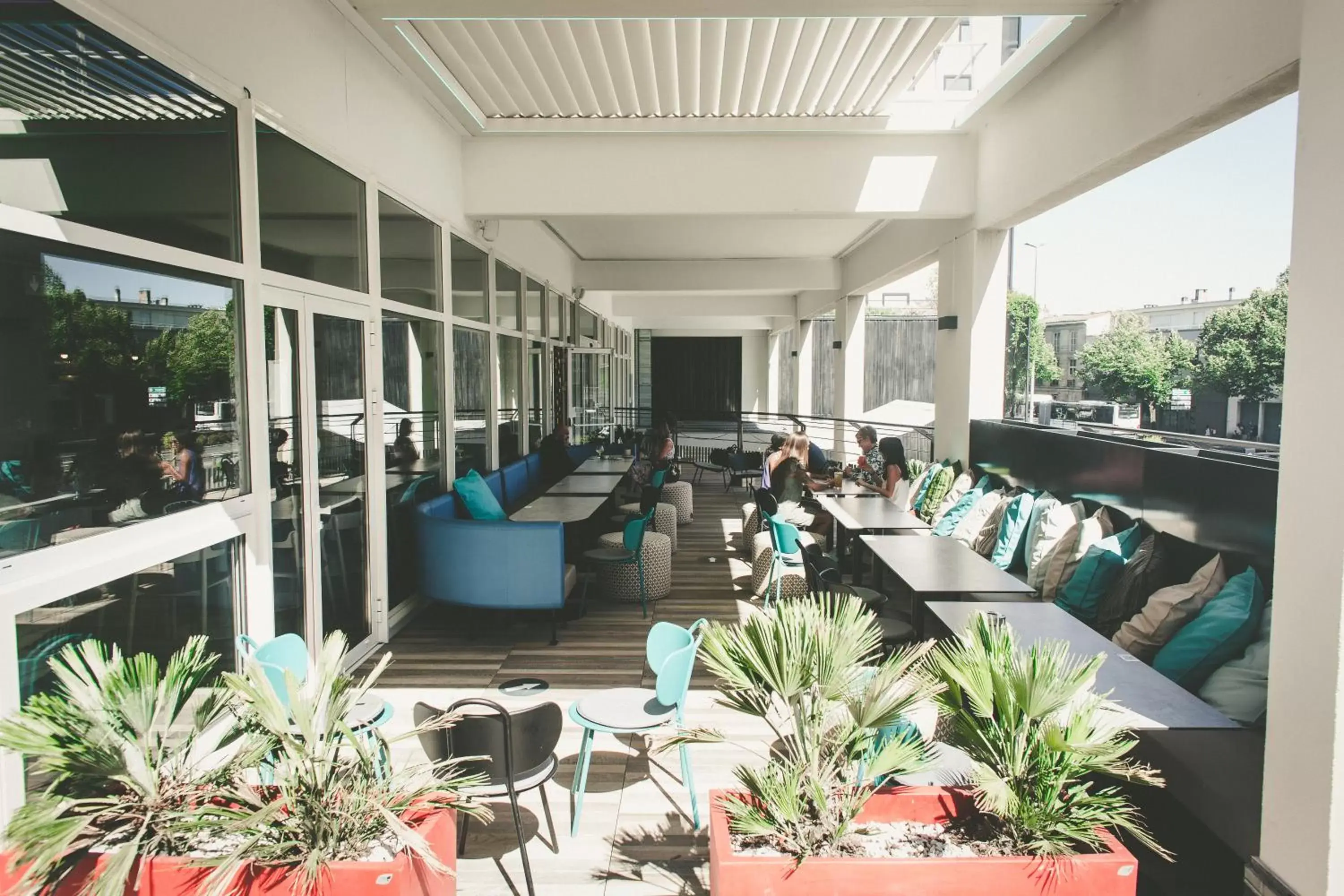 Balcony/Terrace, Restaurant/Places to Eat in Novotel Bordeaux Centre Ville