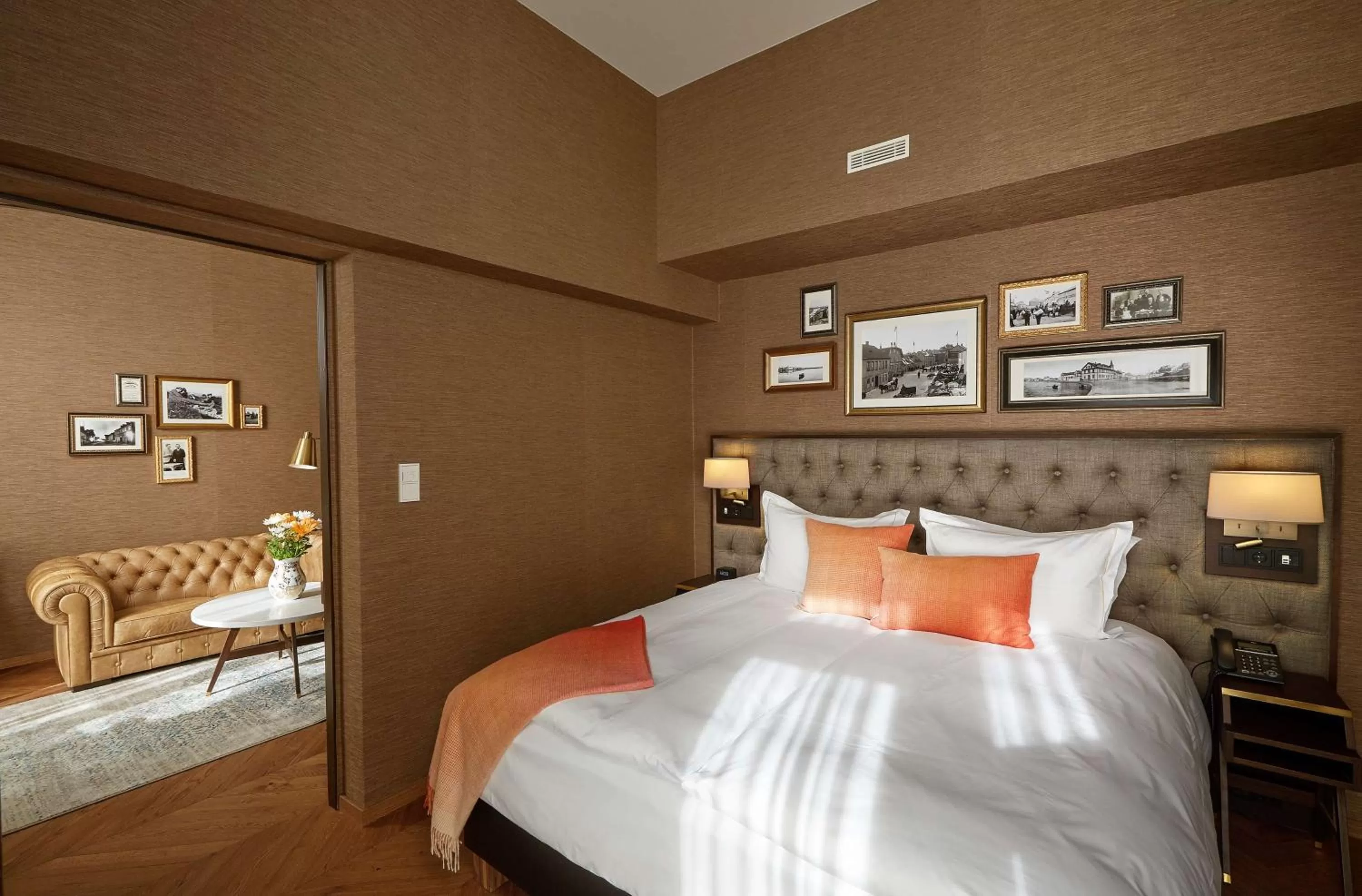 Living room, Bed in Reykjavik Konsulat Hotel, Curio Collection By Hilton