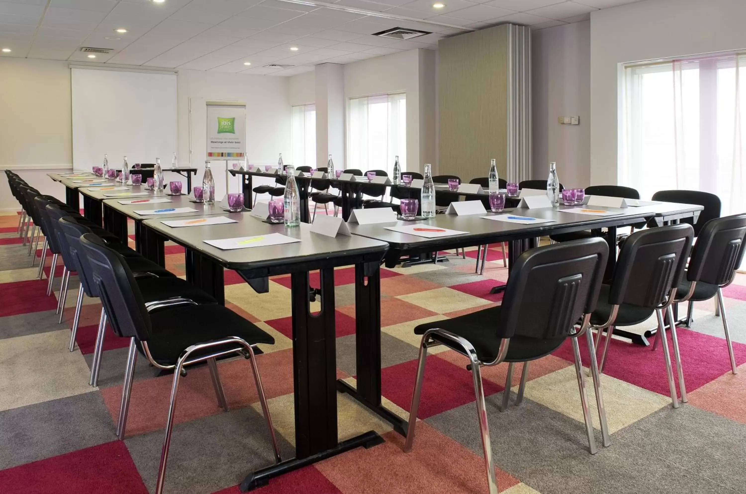 Business facilities in ibis Styles Melun
