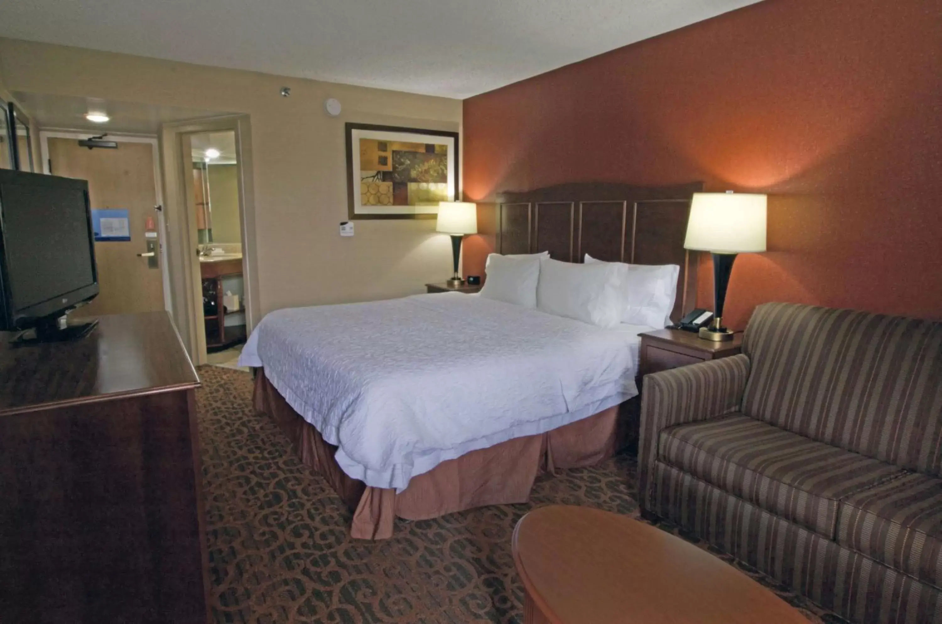 Bed in Hampton Inn Norfolk/Chesapeake - Greenbrier Area