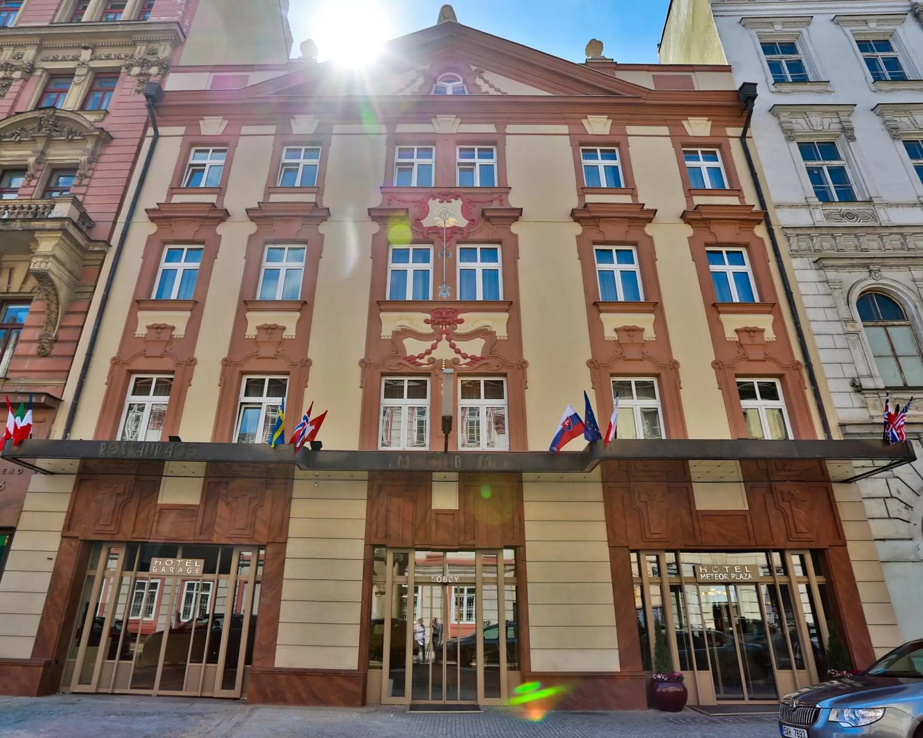 Facade/entrance, Property Building in Hotel Meteor Plaza Prague