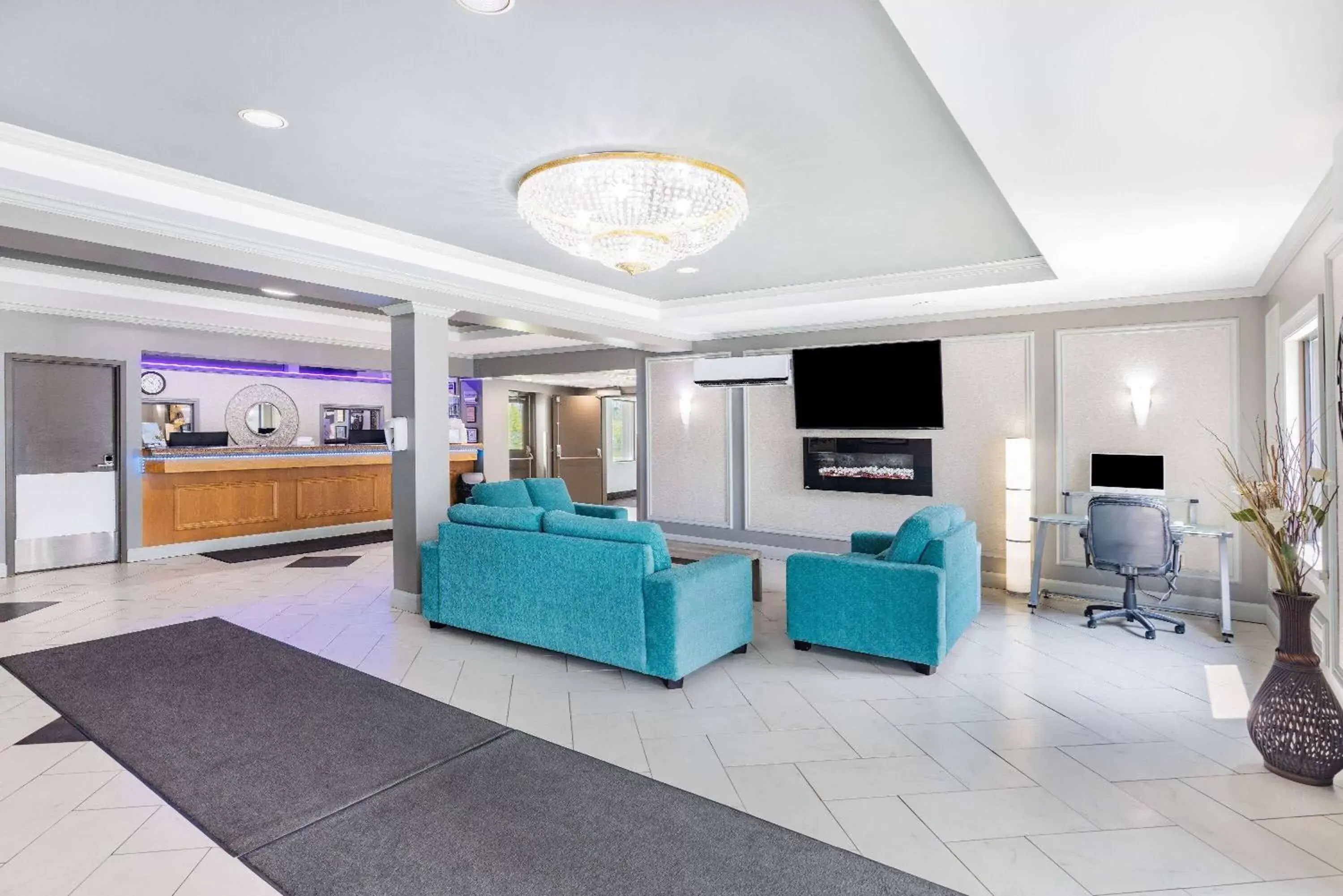Lobby or reception, Seating Area in Travelodge by Wyndham Miramichi New Brunswick