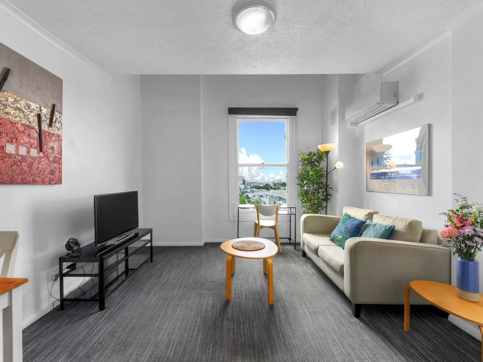 Living room, Seating Area in Central Brunswick Apartment Hotel