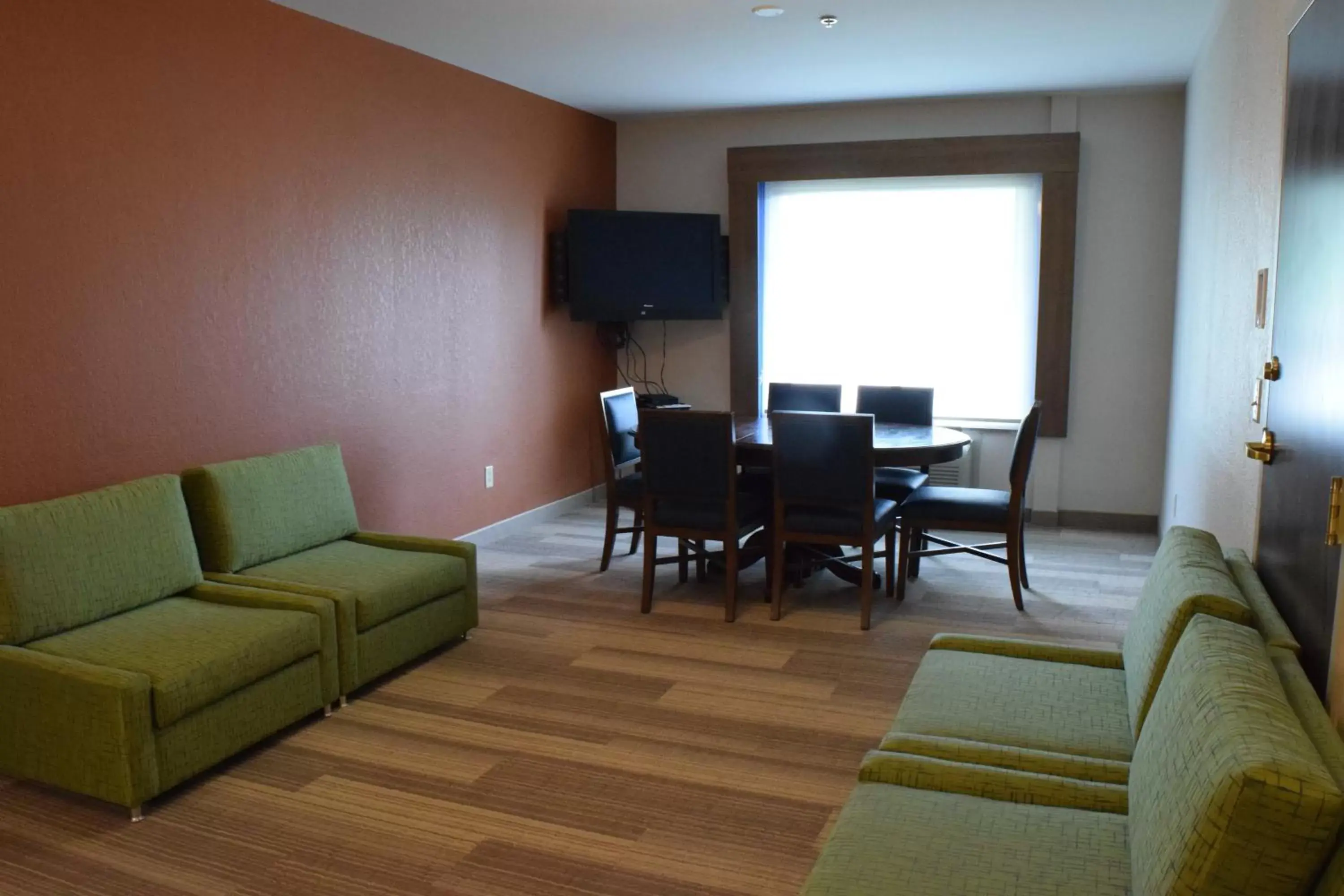 Meeting/conference room, Seating Area in Holiday Inn Express Hotel & Suites Rochester Webster, an IHG Hotel