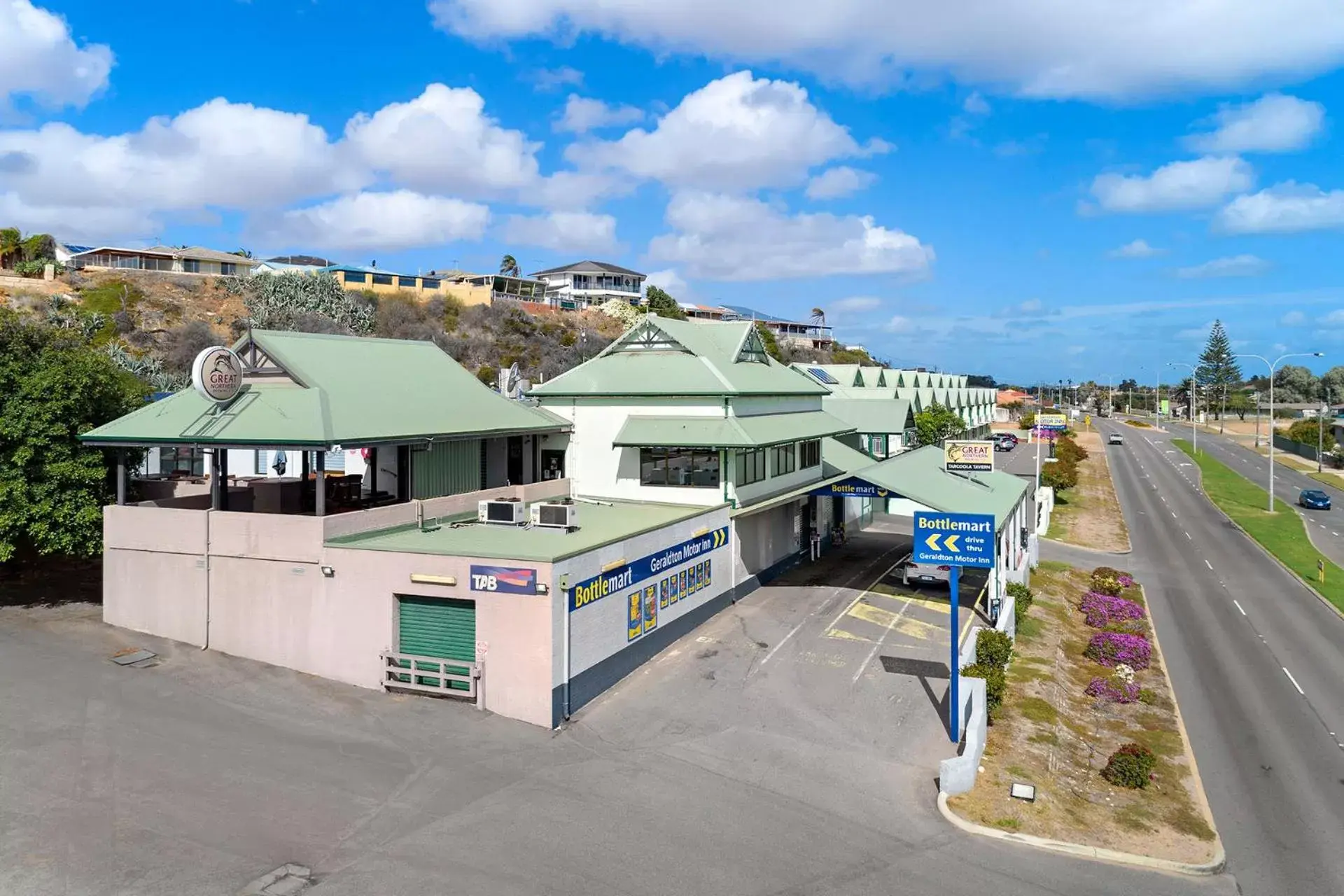 Property building in Geraldton Motor Inn