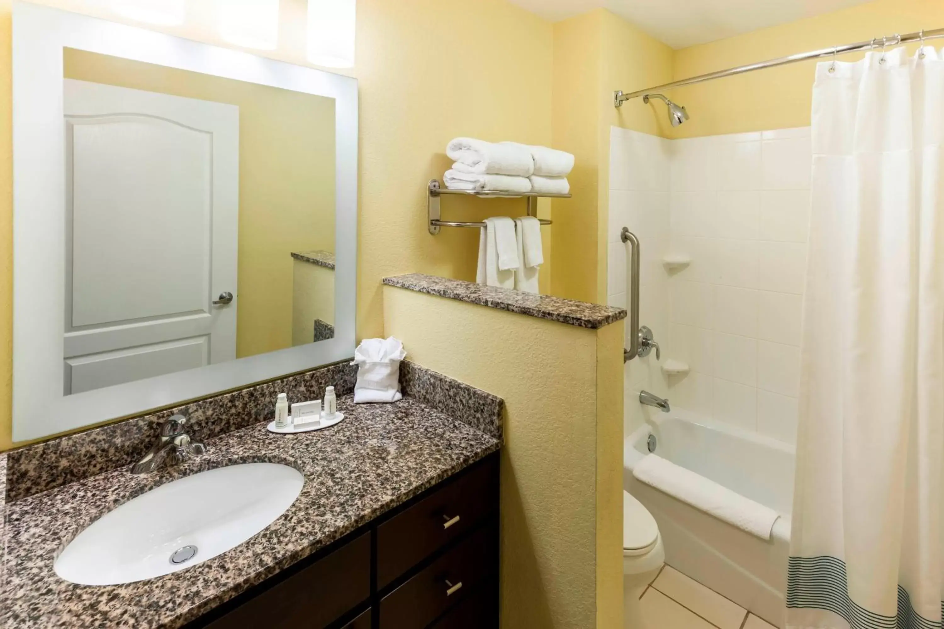 Bathroom in TownePlace Suites Columbus