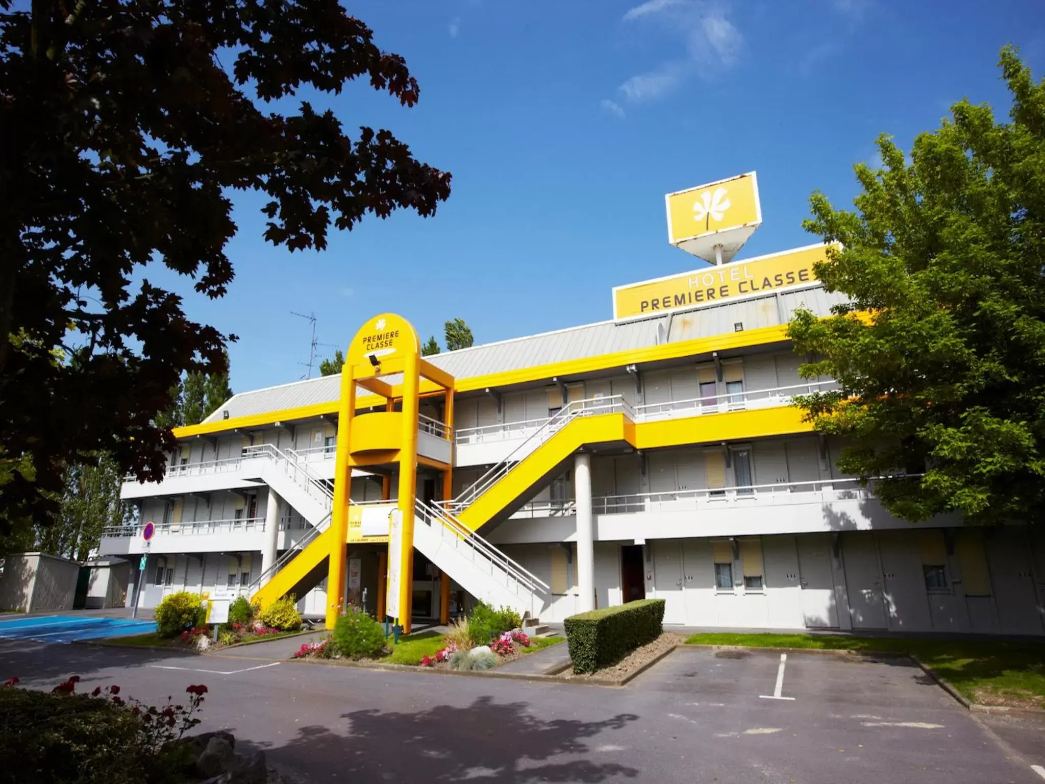 Facade/entrance, Property Building in Premiere Classe Beauvais