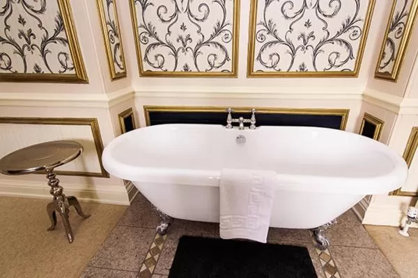 Decorative detail in The Old Lodge