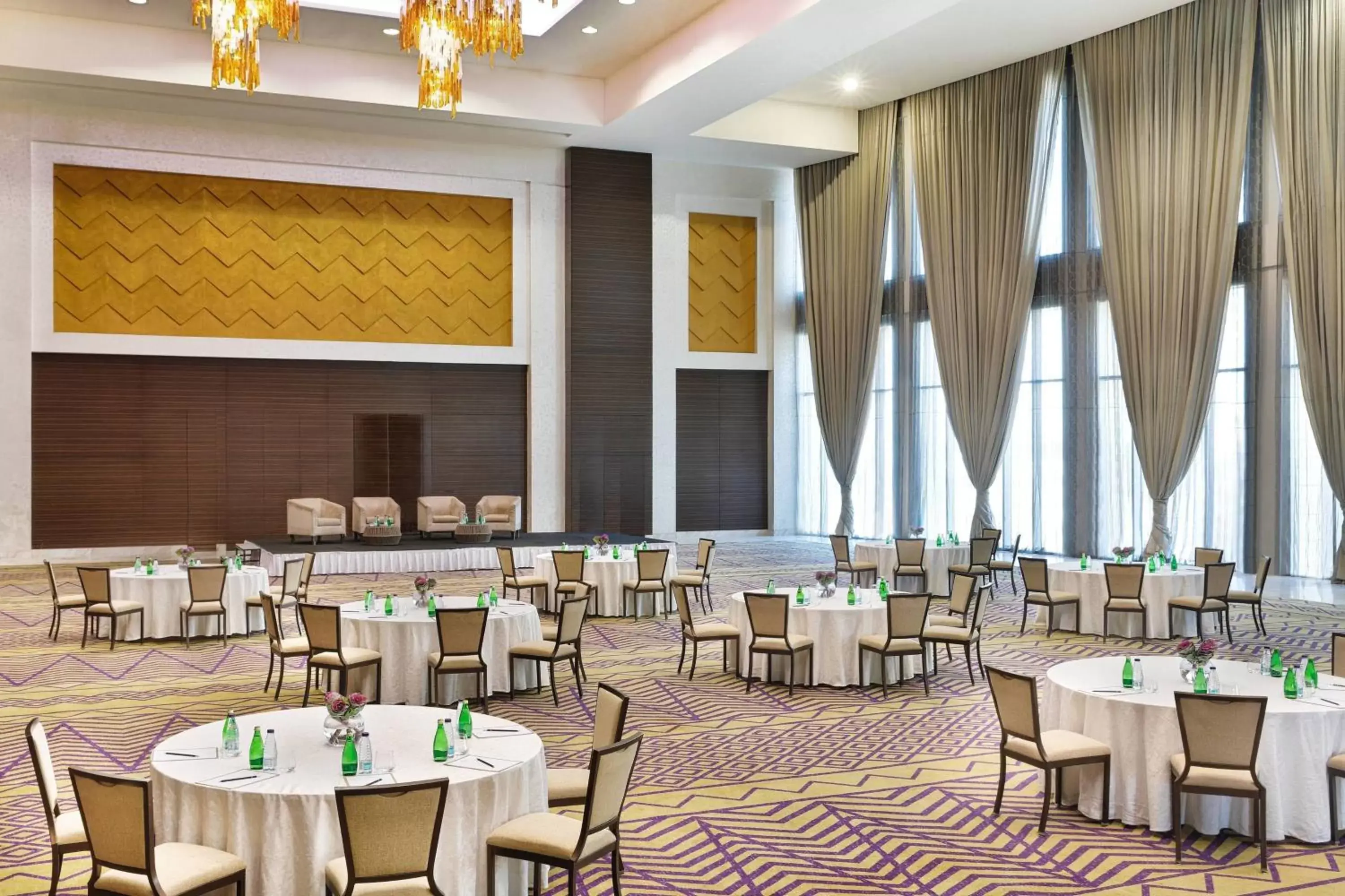 Meeting/conference room, Restaurant/Places to Eat in JW Marriott Hotel Riyadh