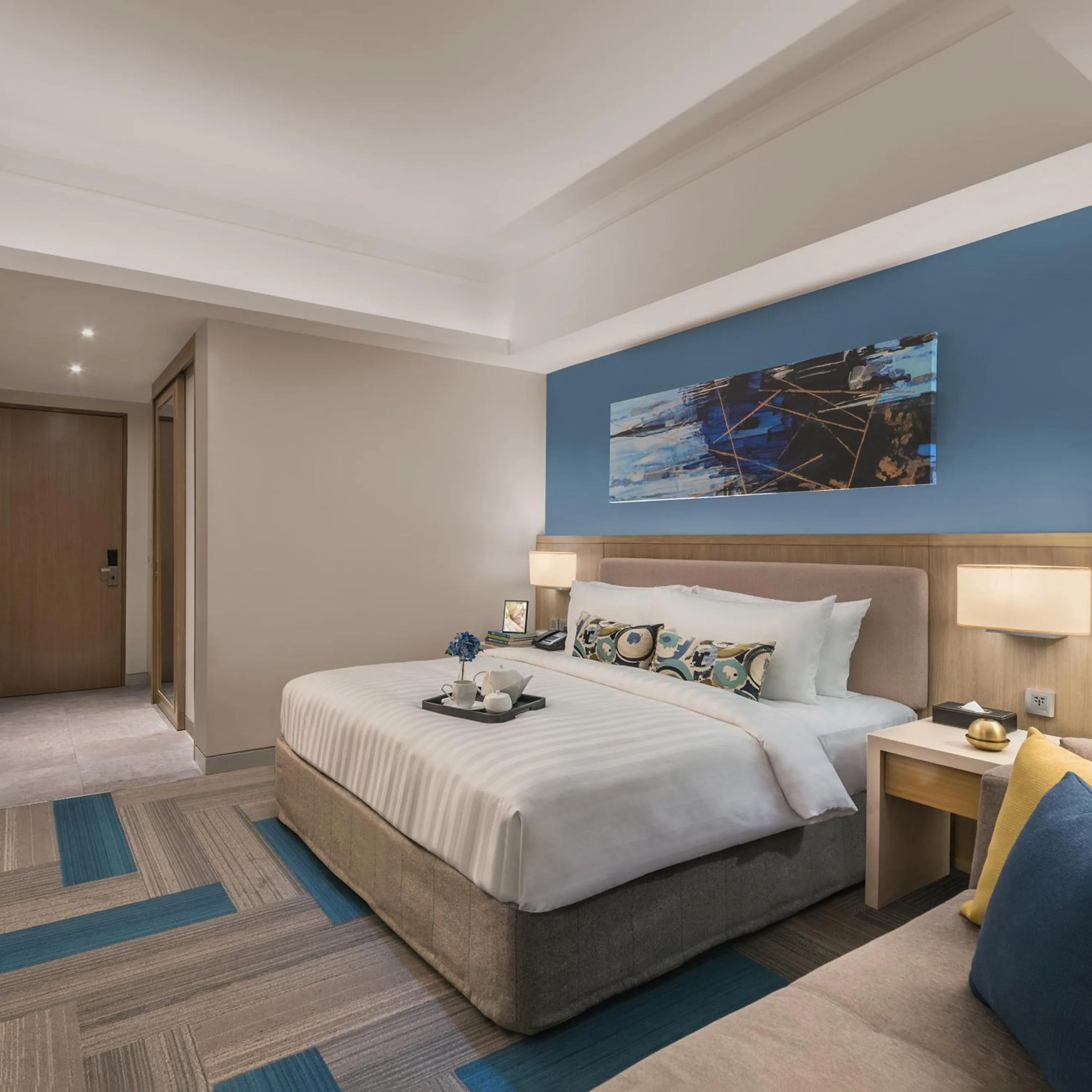 Photo of the whole room, Bed in Citadines Bay City Manila