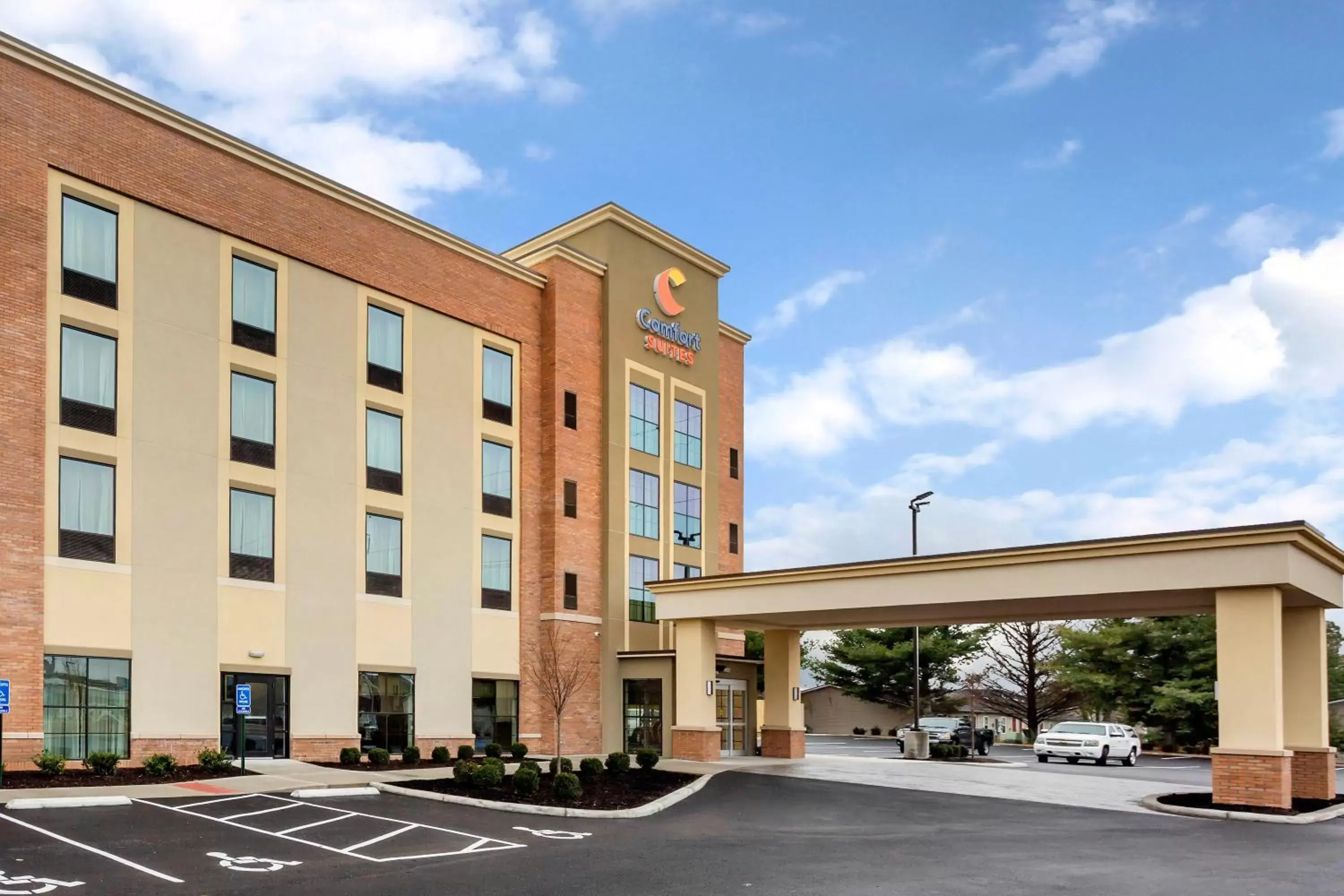 Property Building in Comfort Suites