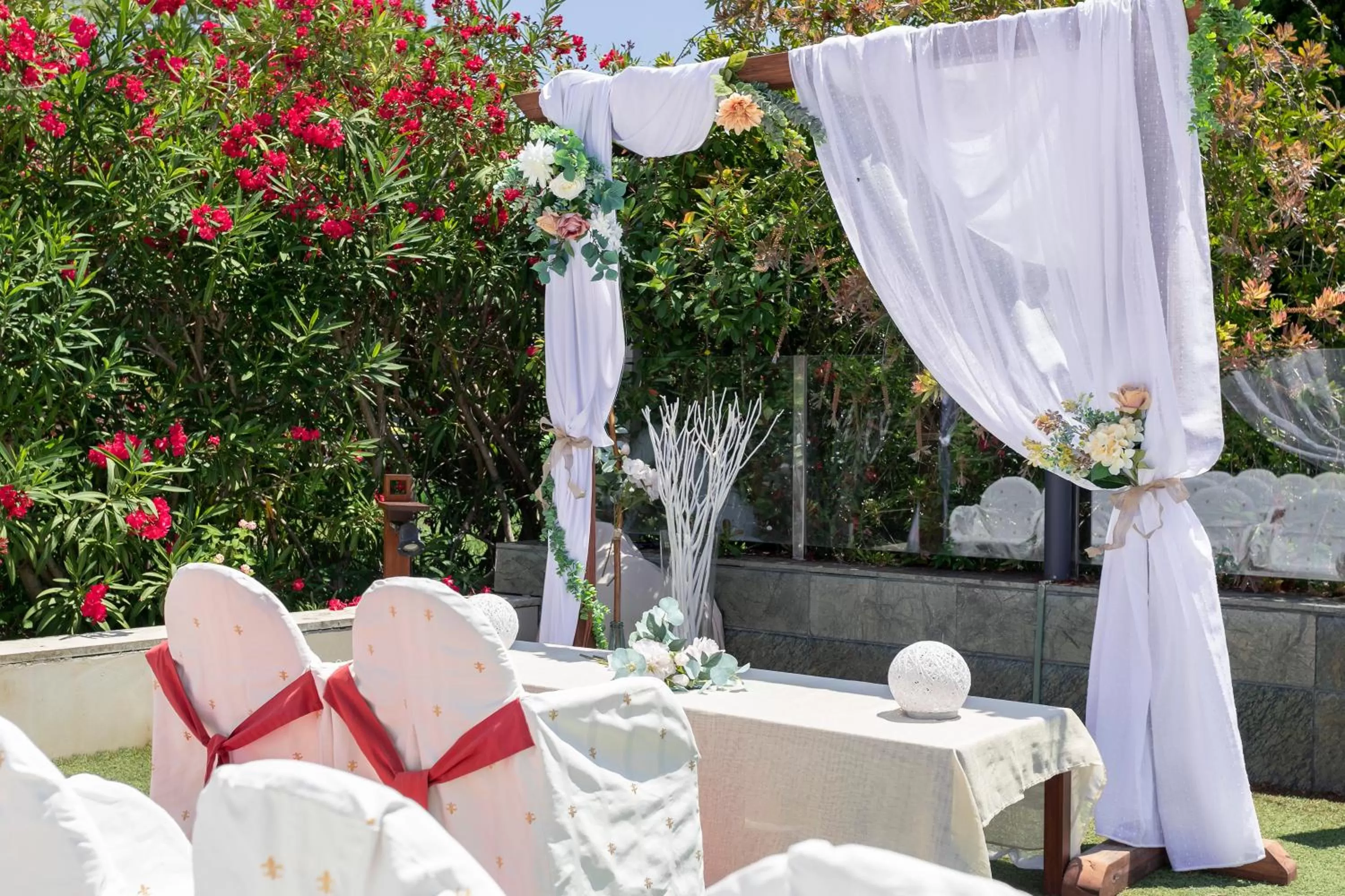 Patio in Sol Port Cambrils Hotel
