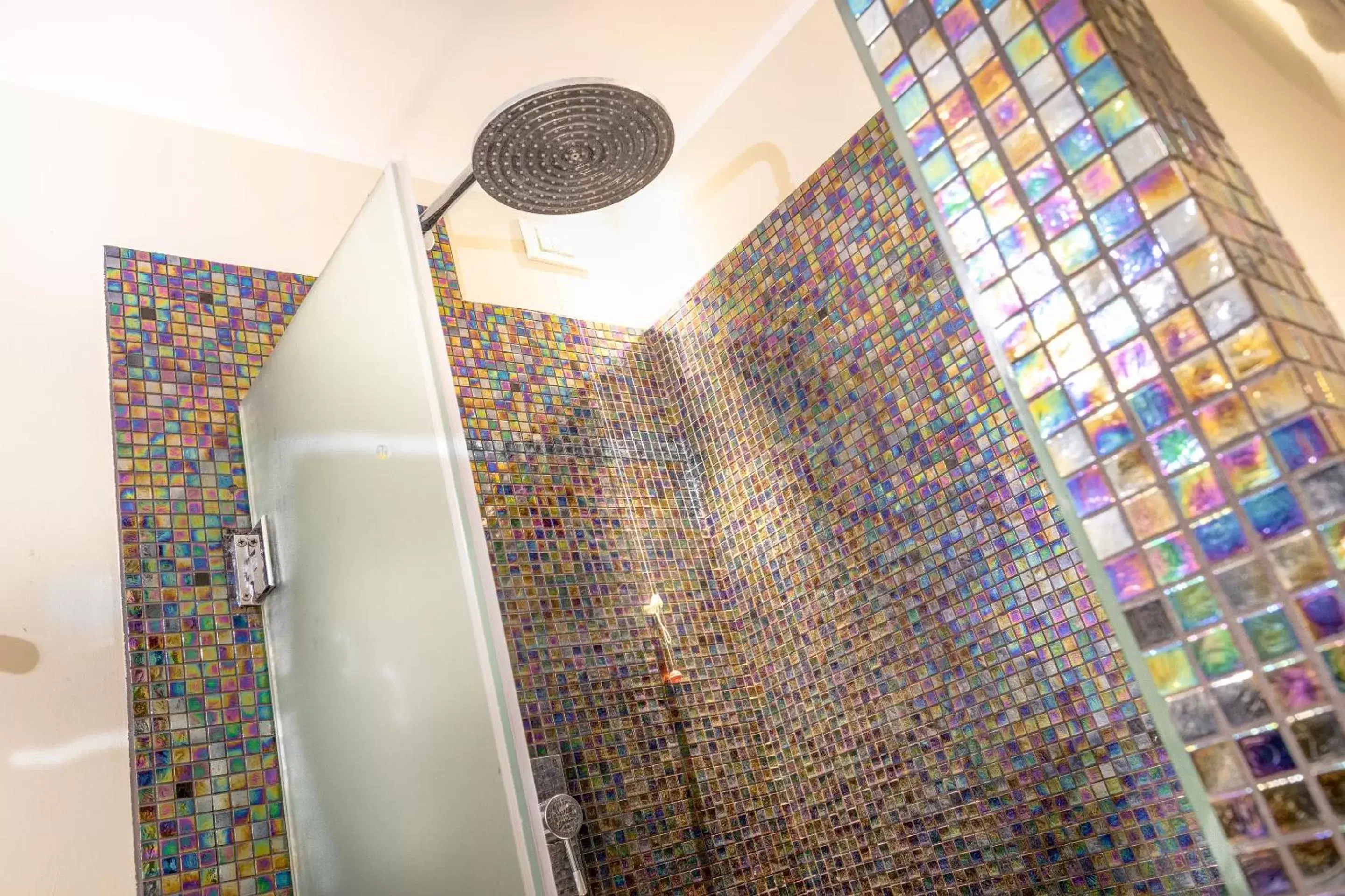 Shower, Bathroom in Il Convento Dei Fiori Di Seta