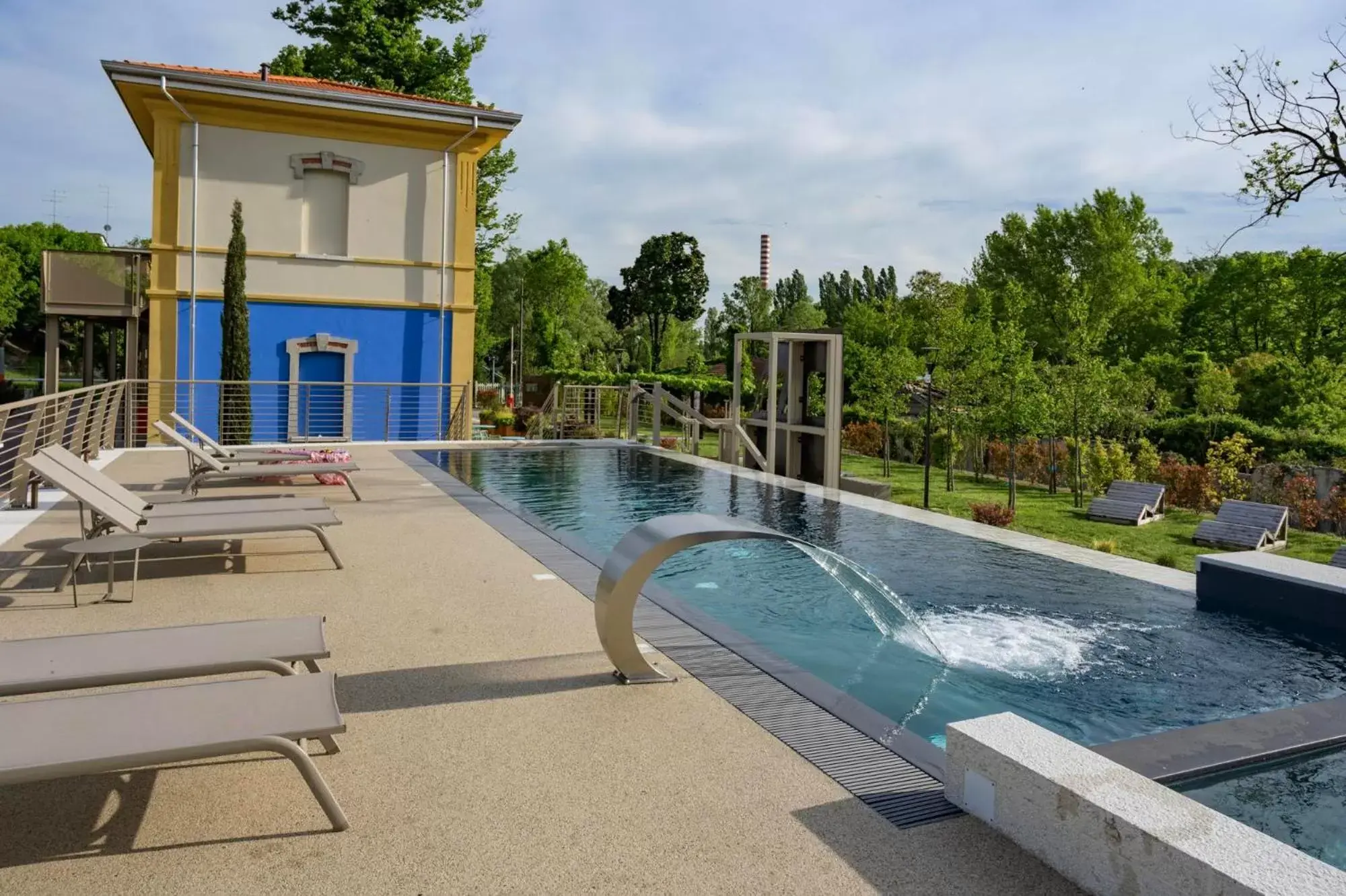 Swimming Pool in Borgo Stazione Bike Inn