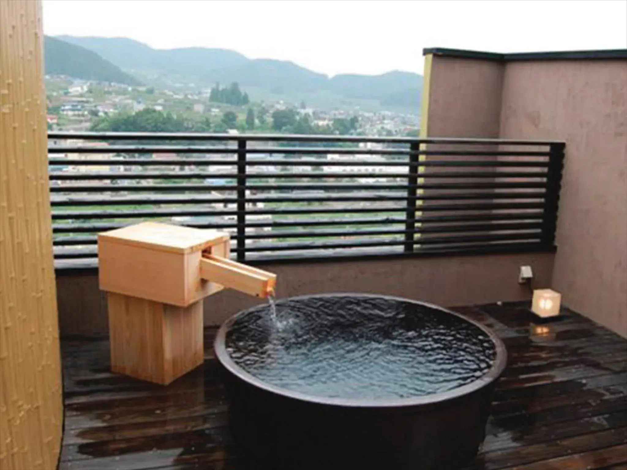 Hot Spring Bath in Ryokan Biyunoyado