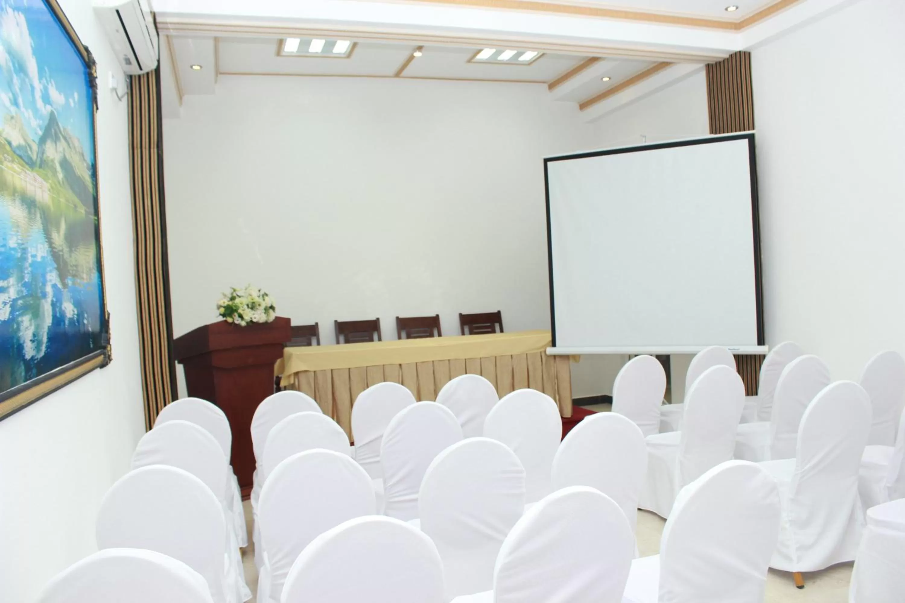 Business facilities in JKAB Park Hotel