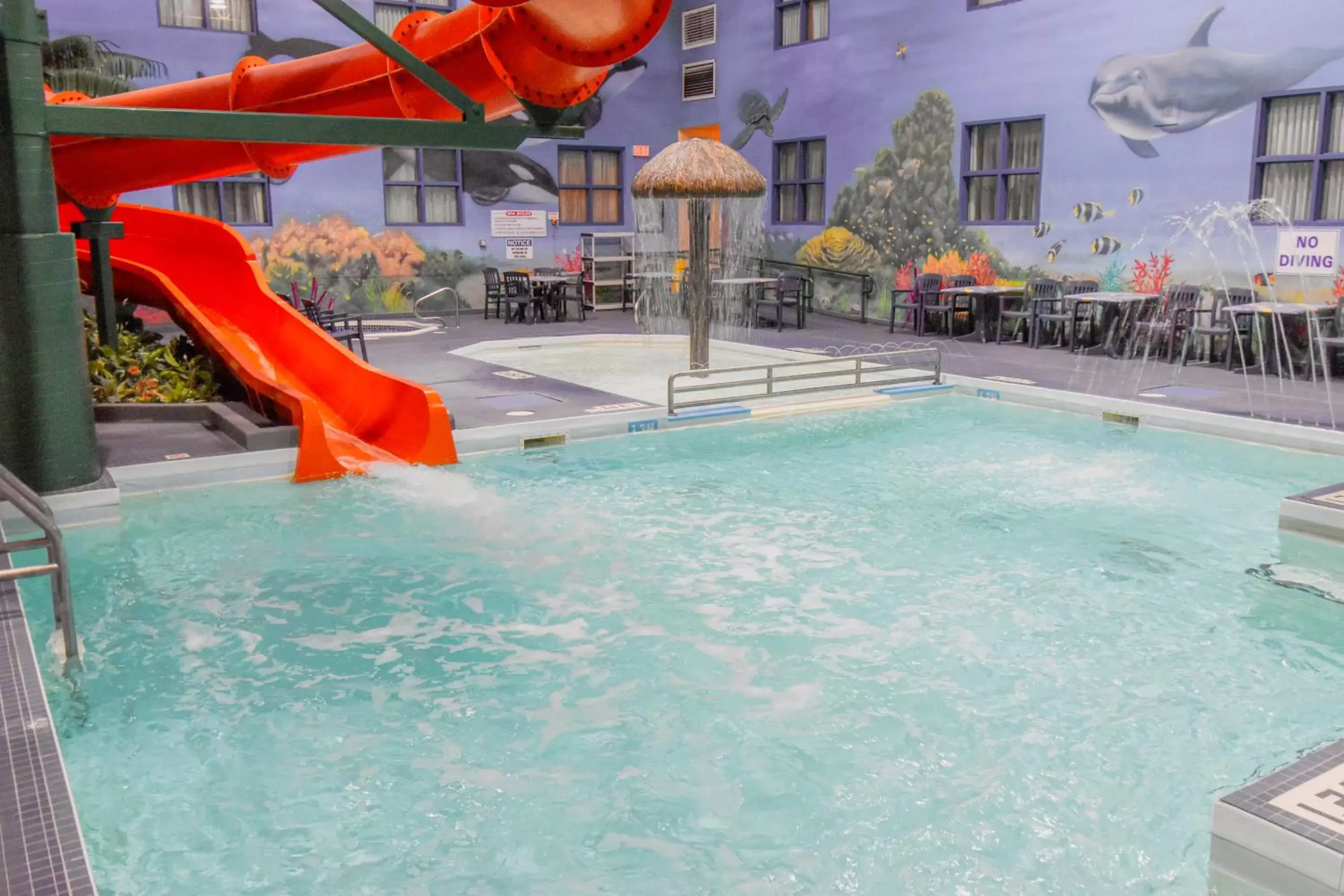 Swimming pool in Canad Inns Destination Centre Garden City Swimming pool in Canad Inns Destination Centre Garden City