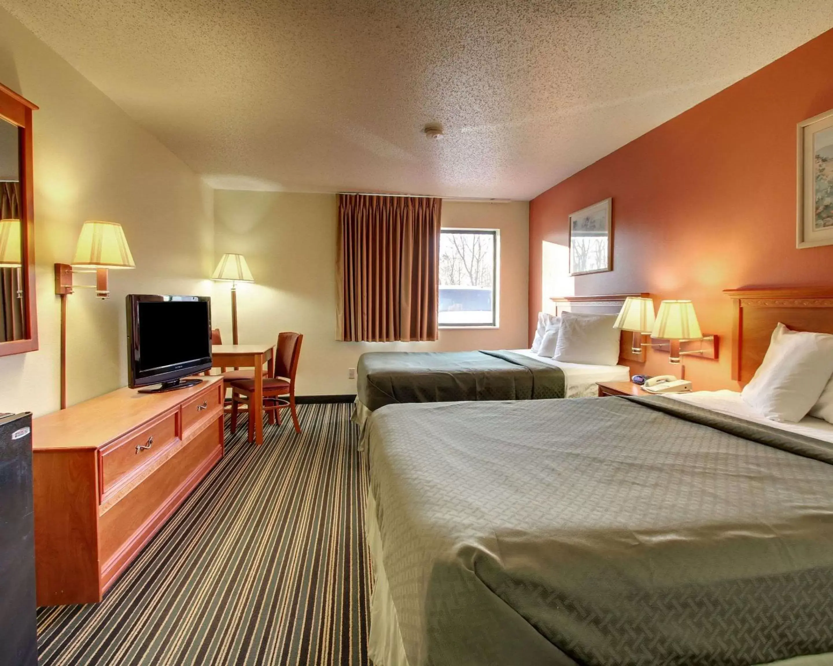 Photo of the whole room, Bed in Quality Inn Indianola