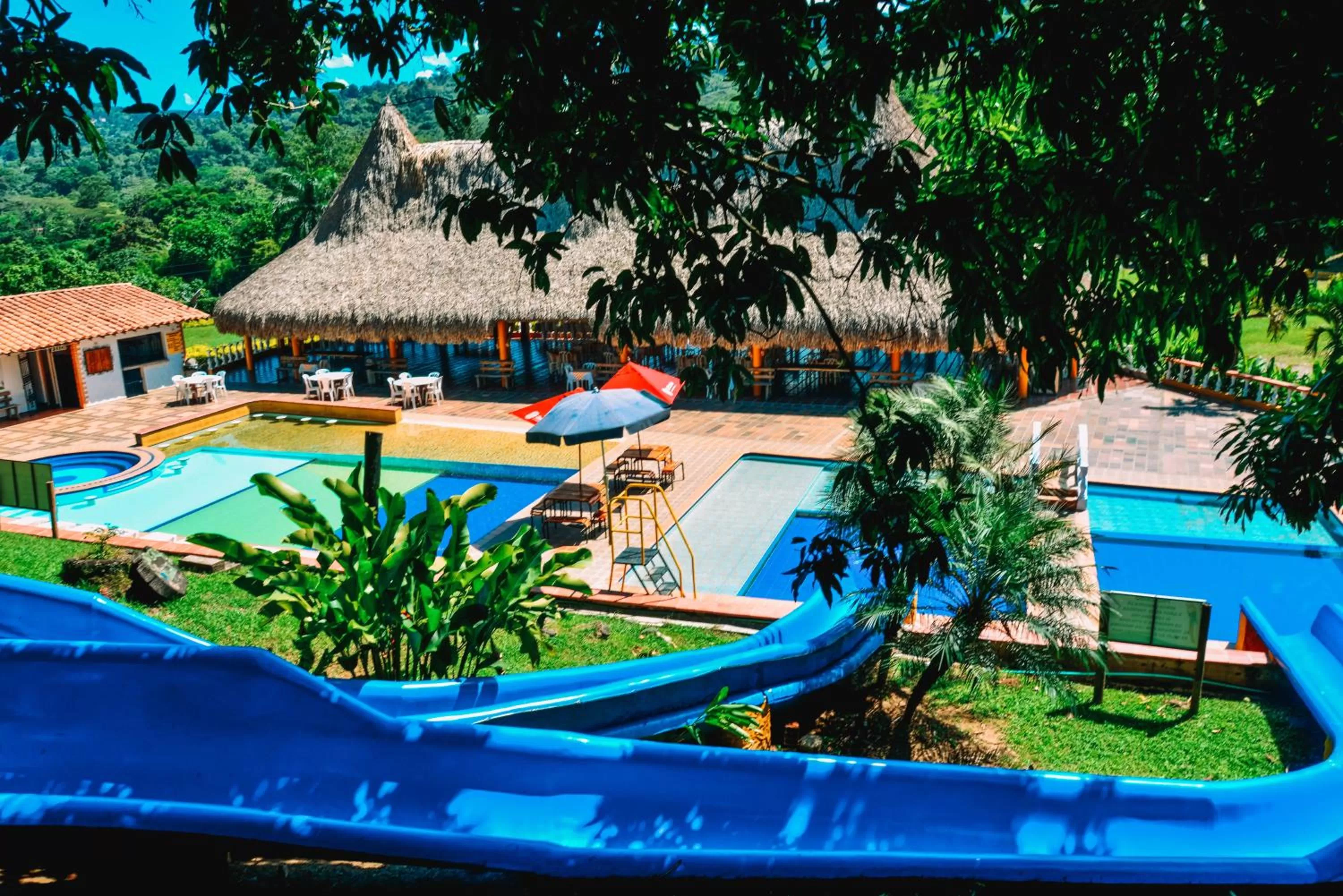 Swimming pool, Water Park in Hotel Hacienda la Bonita