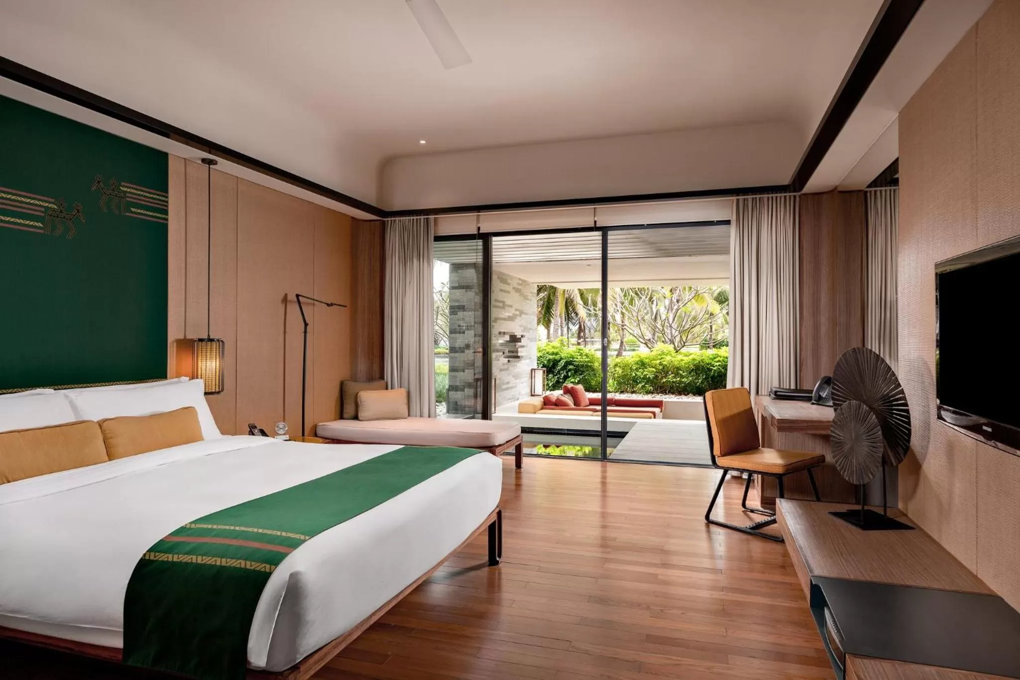 Photo of the whole room, Bed in InterContinental Sanya Resort by IHG