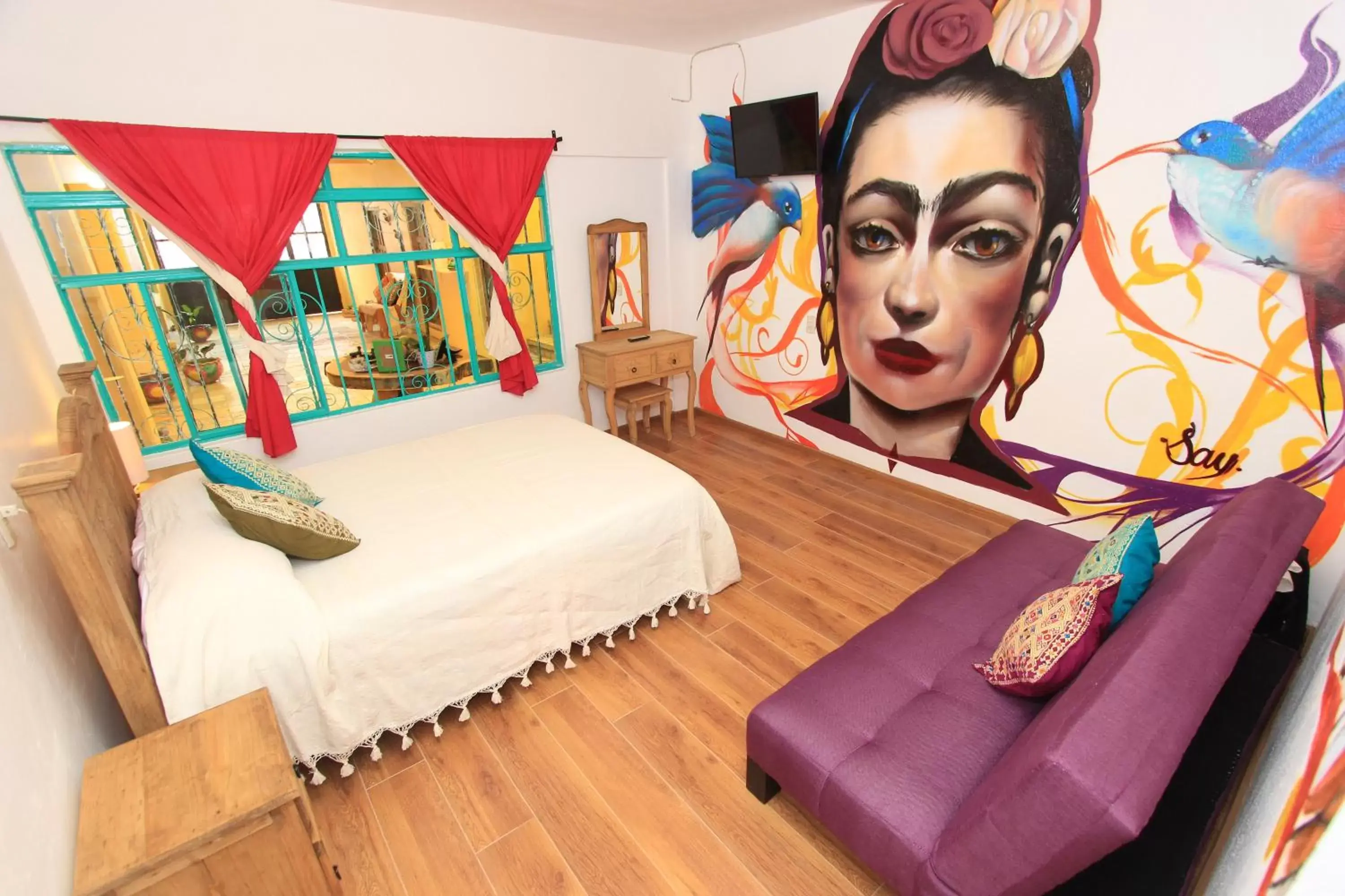 Deluxe Double Room (2 Adults + 1 Child) in Casa los Gallos Deluxe Double Room (2 Adults + 1 Child) in Casa los Gallos