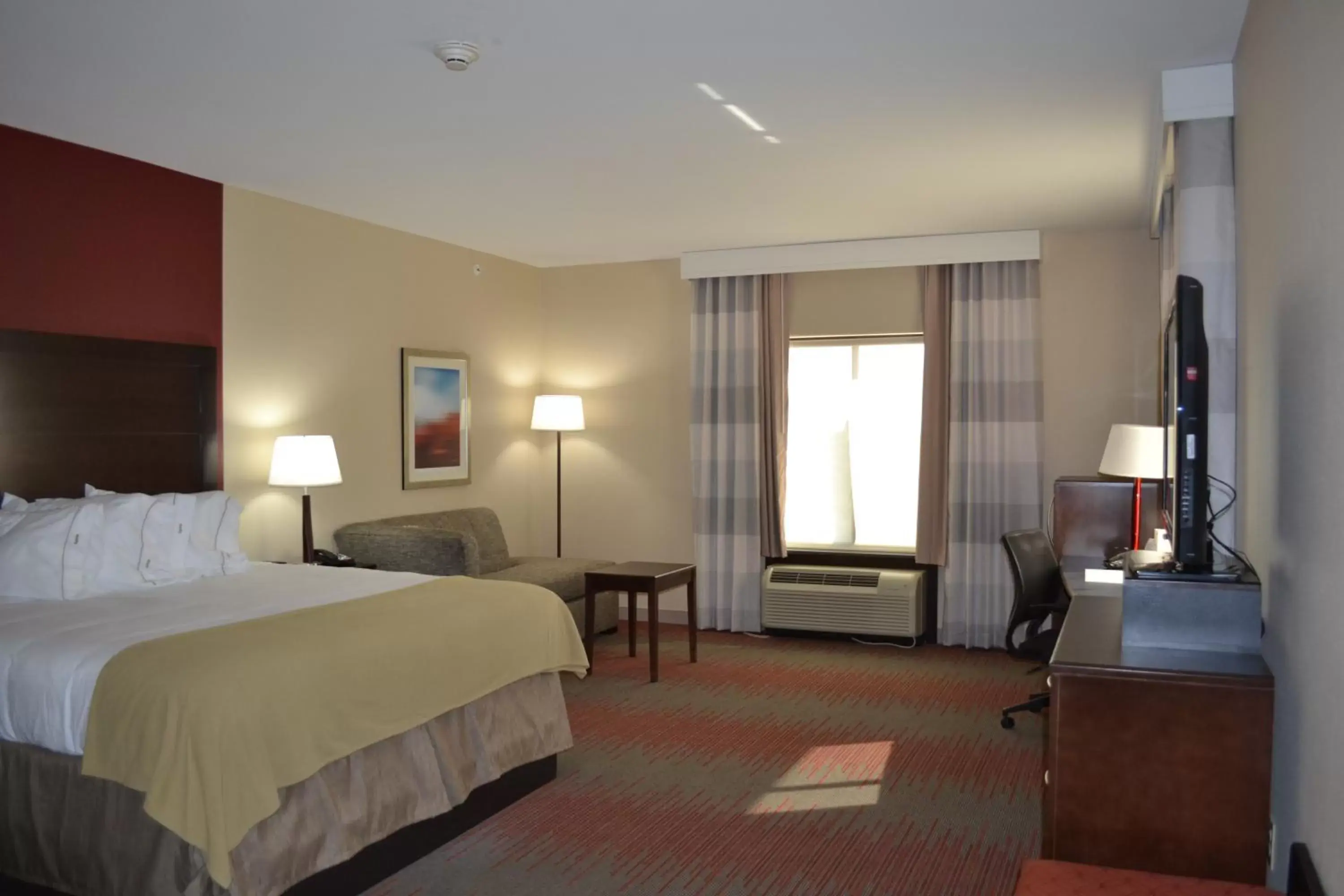 Holiday Inn Express Hotel and Suites Duncan, an IHG Hotel