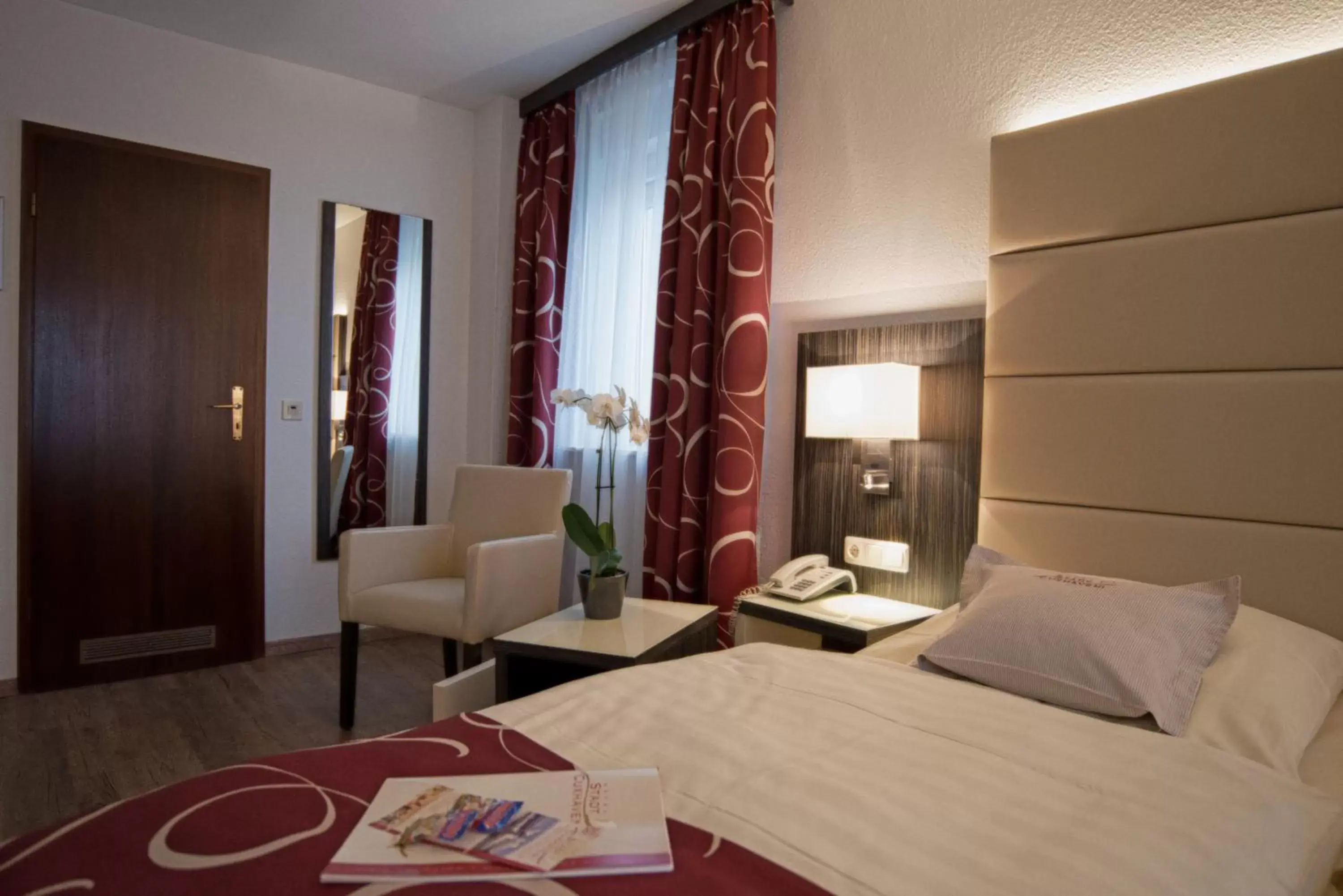 Comfort Double Room in Hotel Stadt Cuxhaven