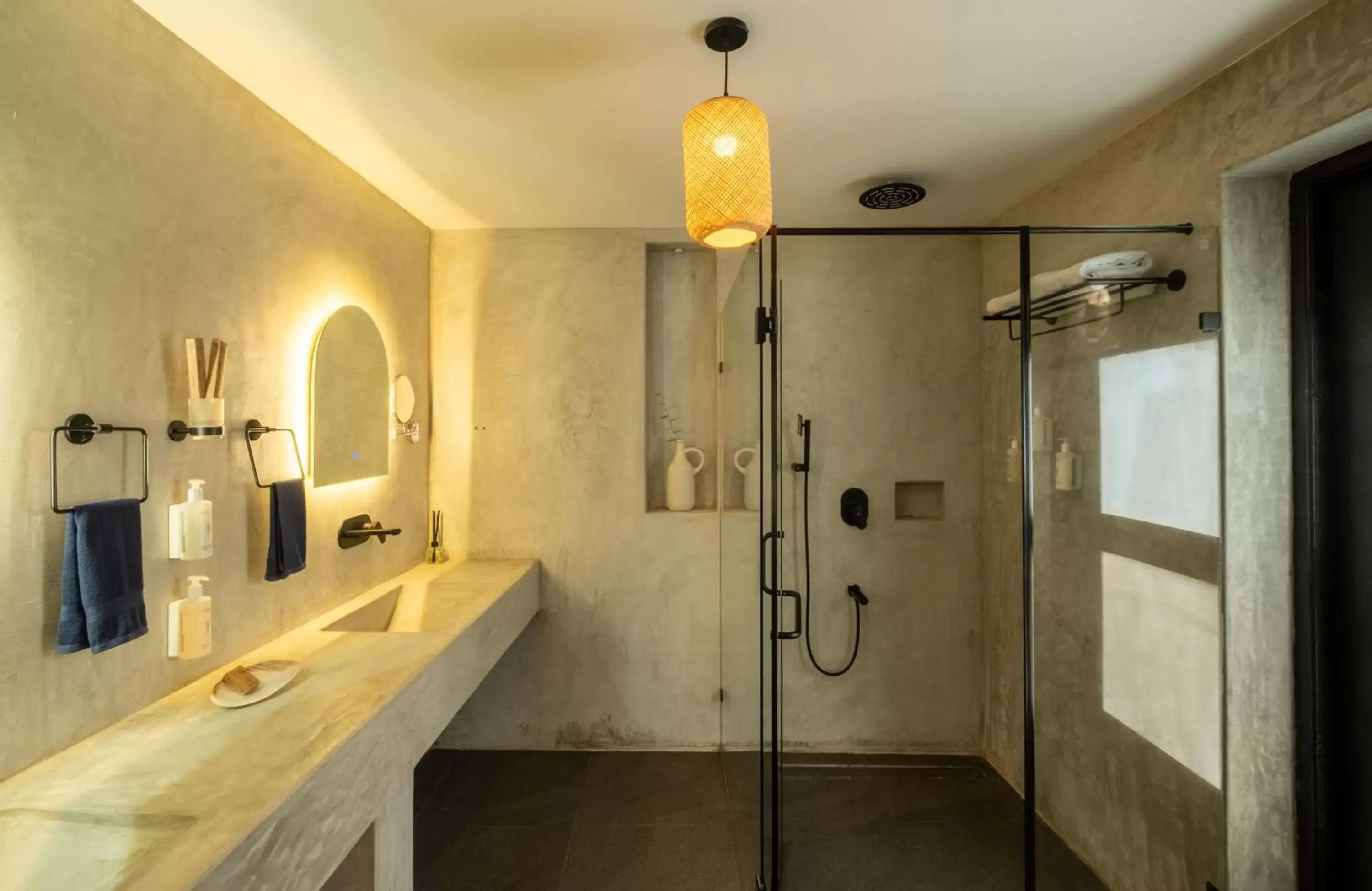 Shower, Bathroom in C Roque Beach Resort